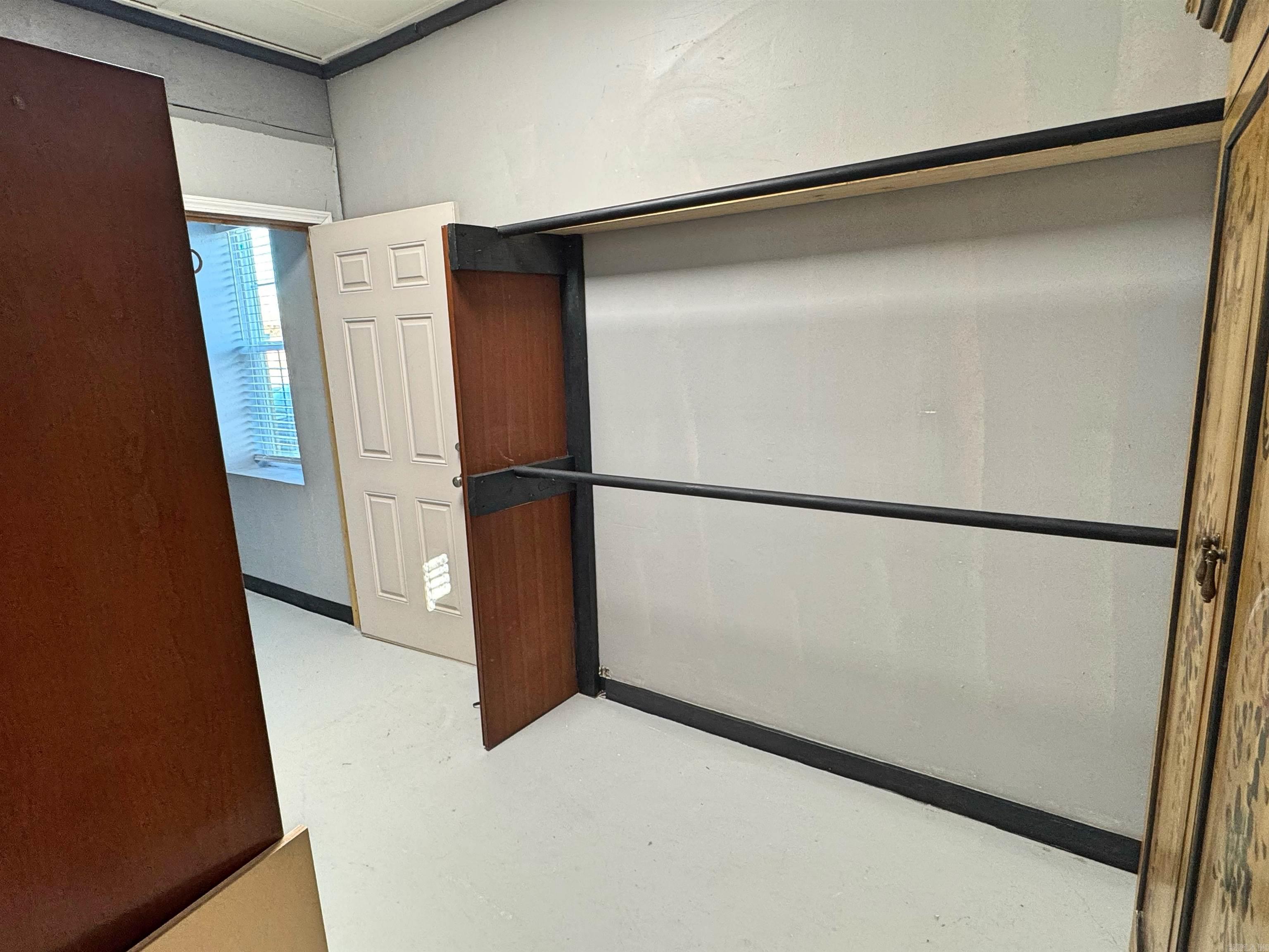 208 W Jefferson St  Mountain View, AR