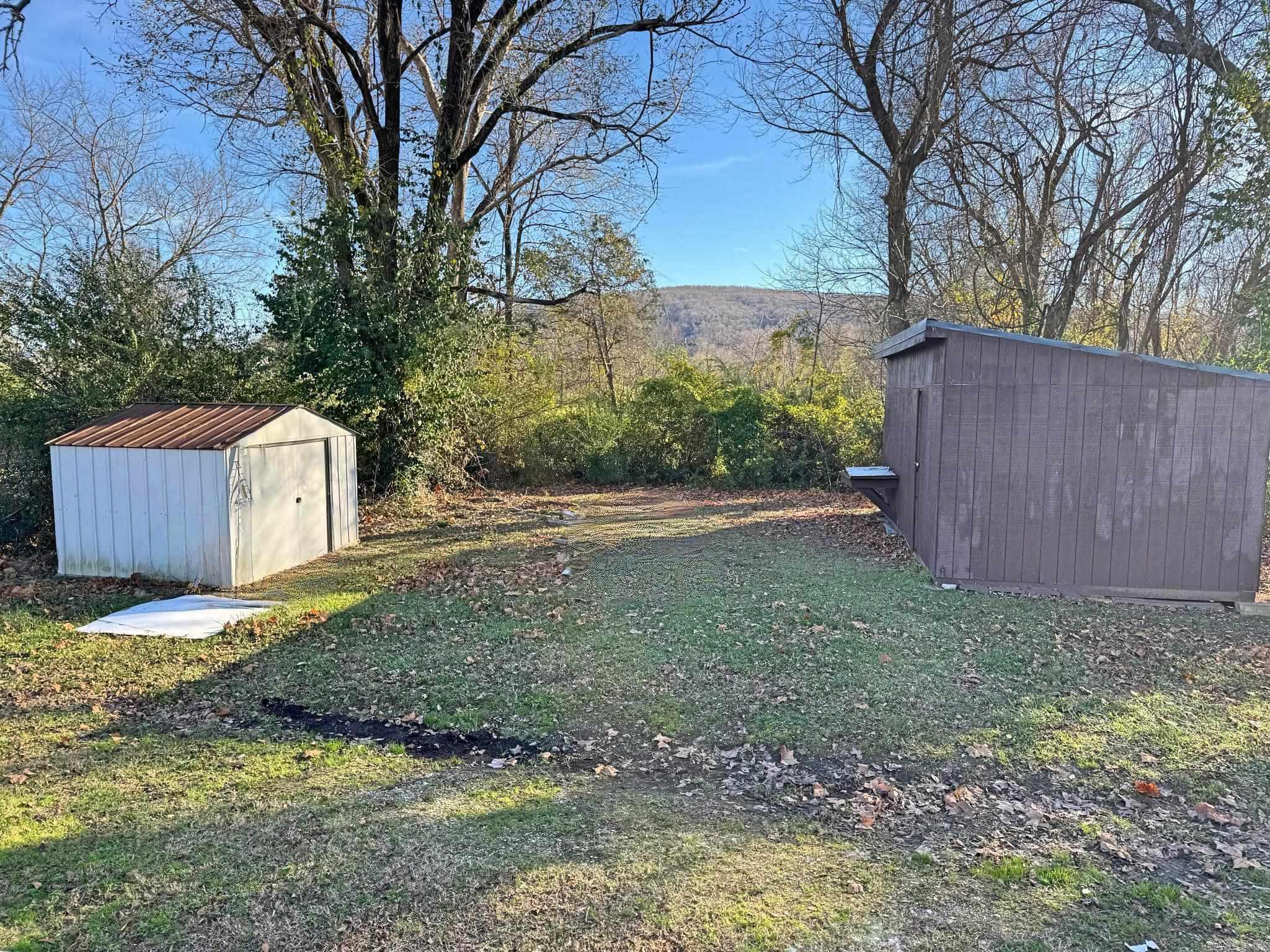 208 W Jefferson St  Mountain View, AR