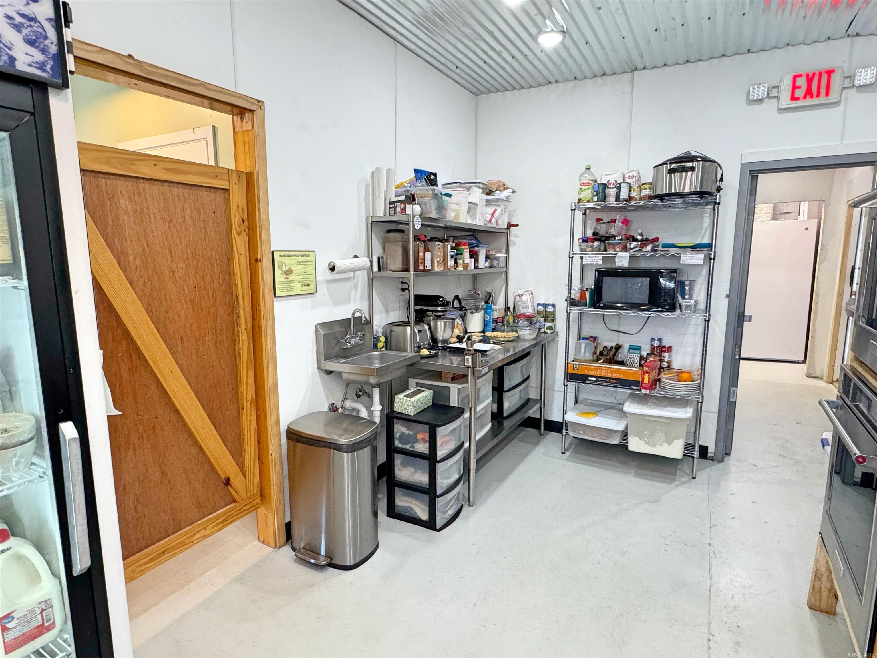 208 W Jefferson St  Mountain View, AR