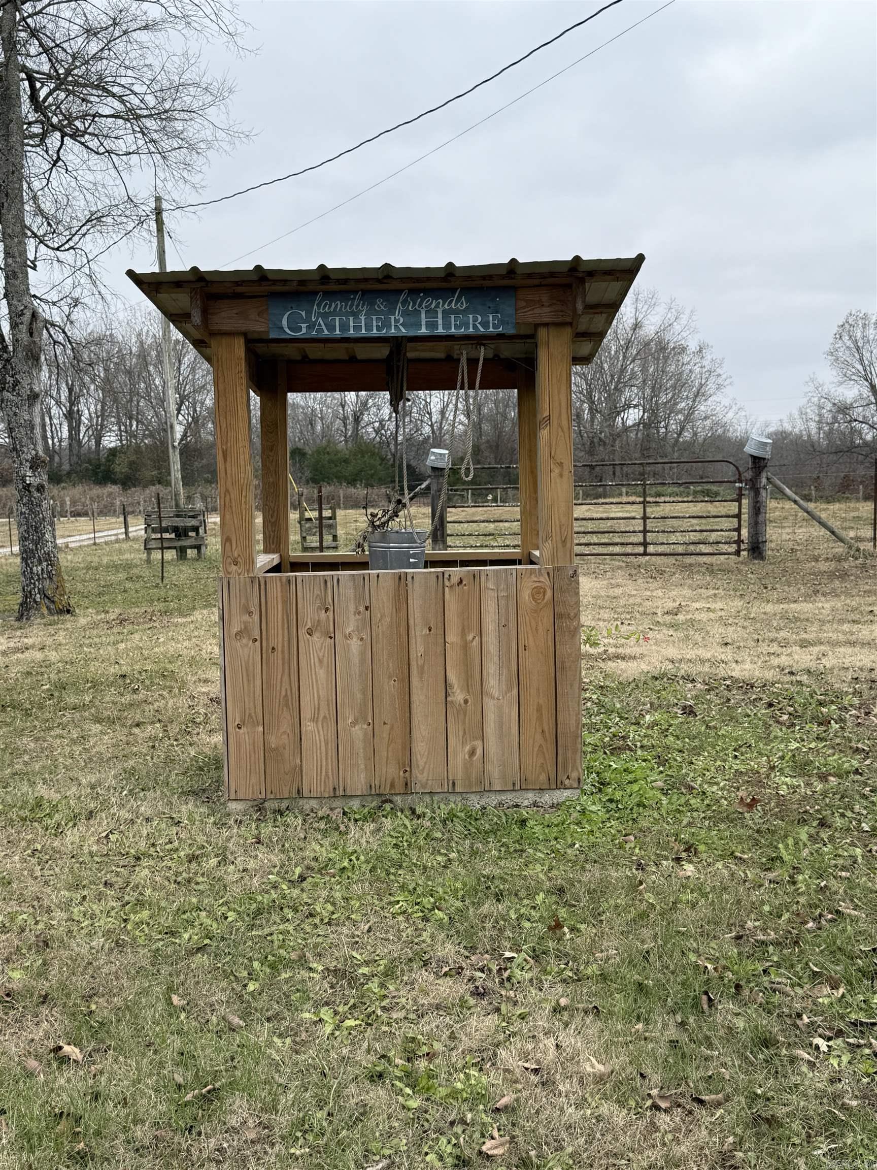 607 Lawrence Road 210  Black Rock, AR