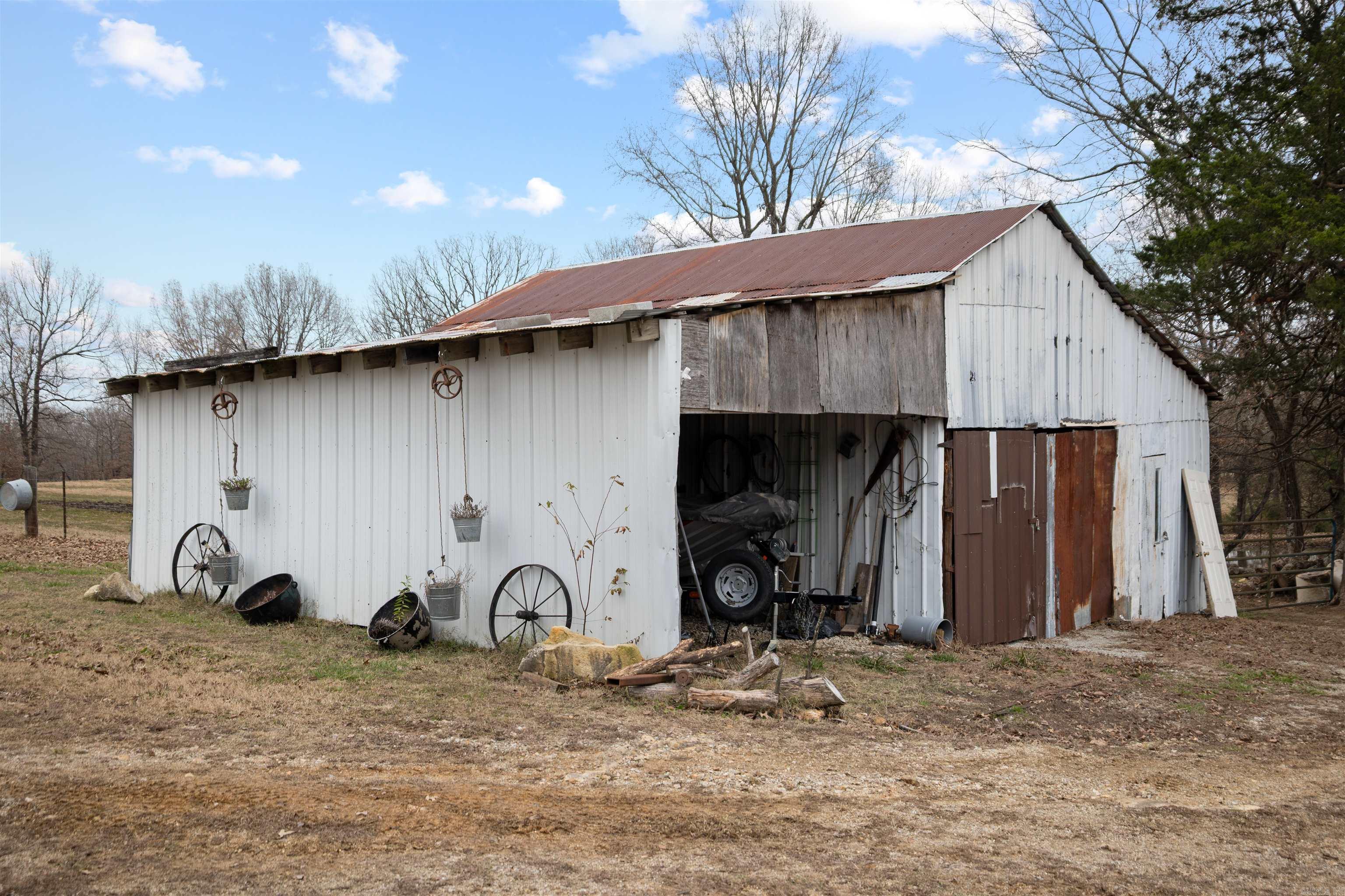 607 Lawrence Road 210  Black Rock, AR