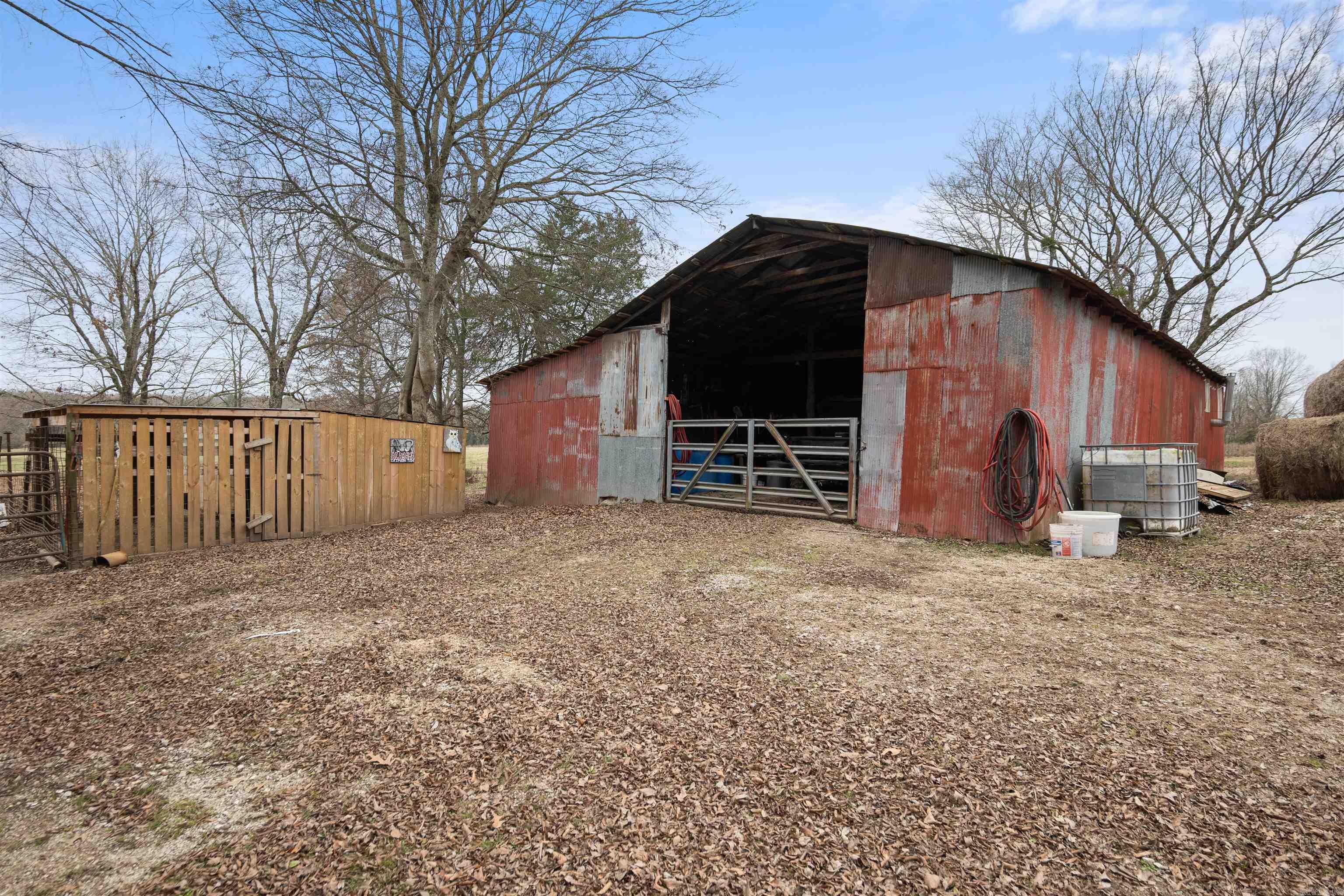 607 Lawrence Road 210  Black Rock, AR