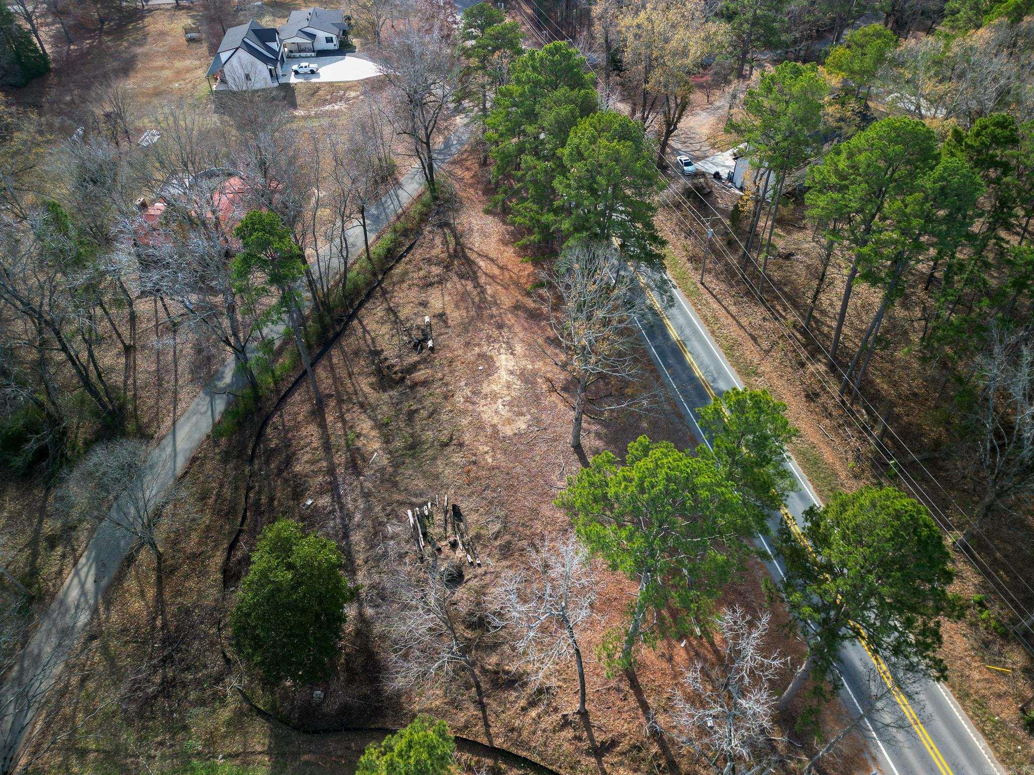 2211 S Chatfield  Benton, AR