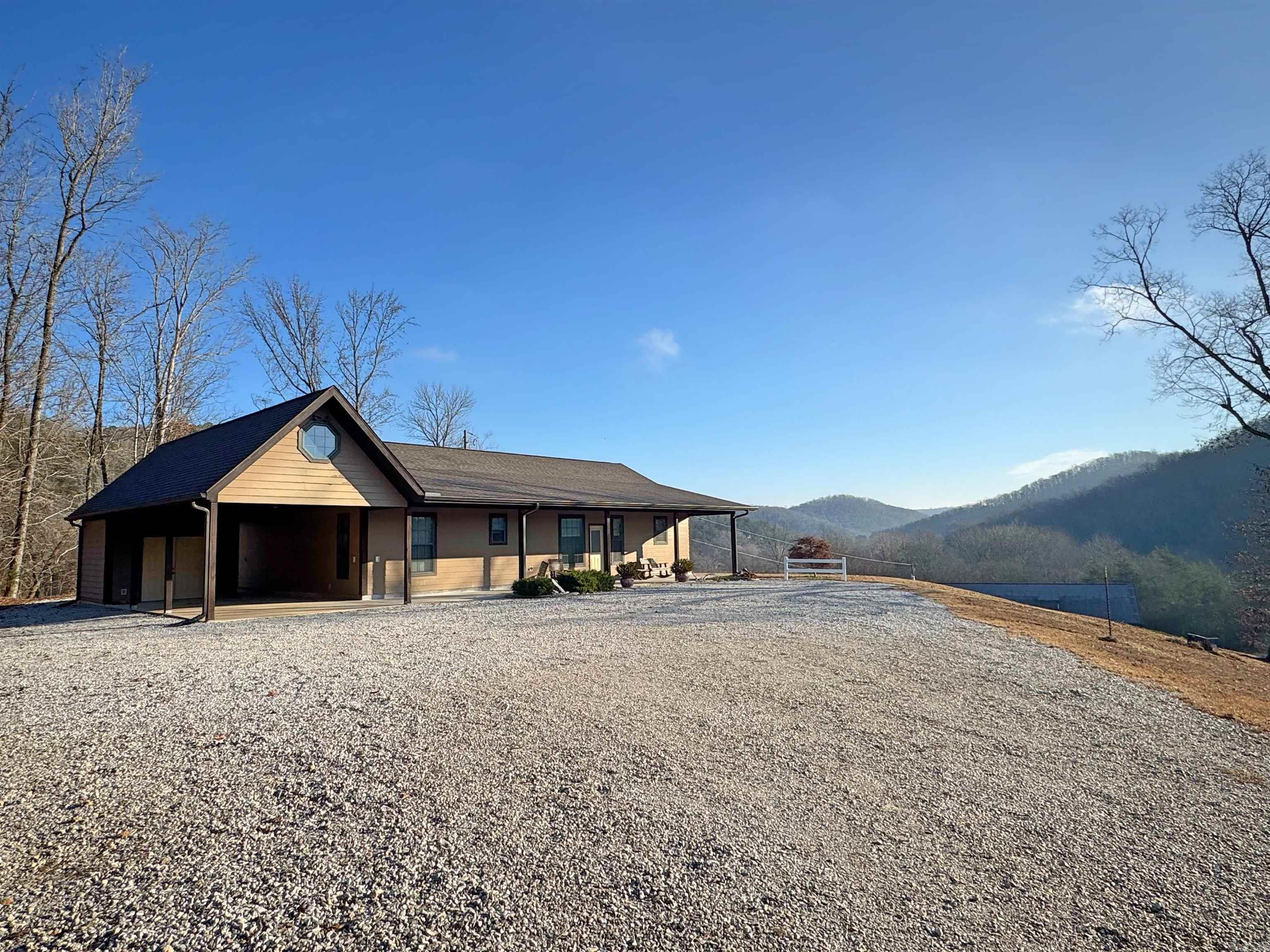 8465 Herpel Rd  Mountain View, AR