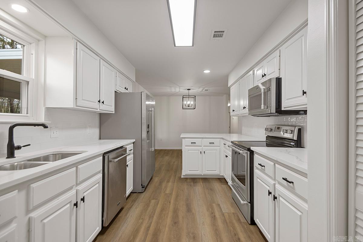 3921 Sierra Forest  Little Rock, AR