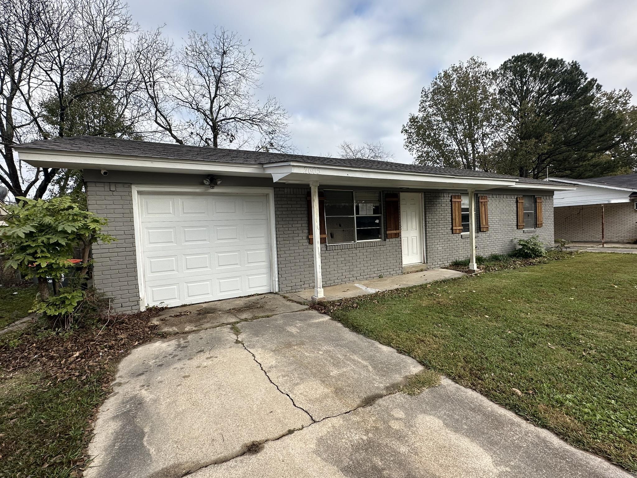 2605 W 37TH  Pine Bluff, AR