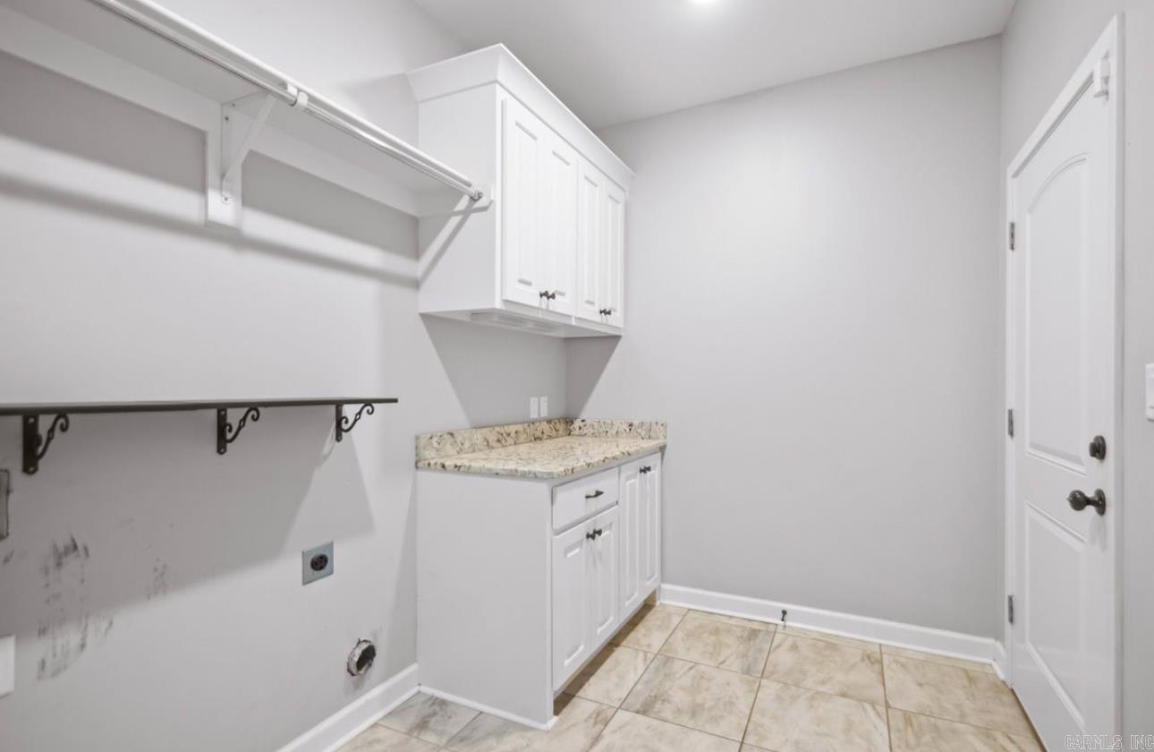 517 Creekside  Bryant, AR