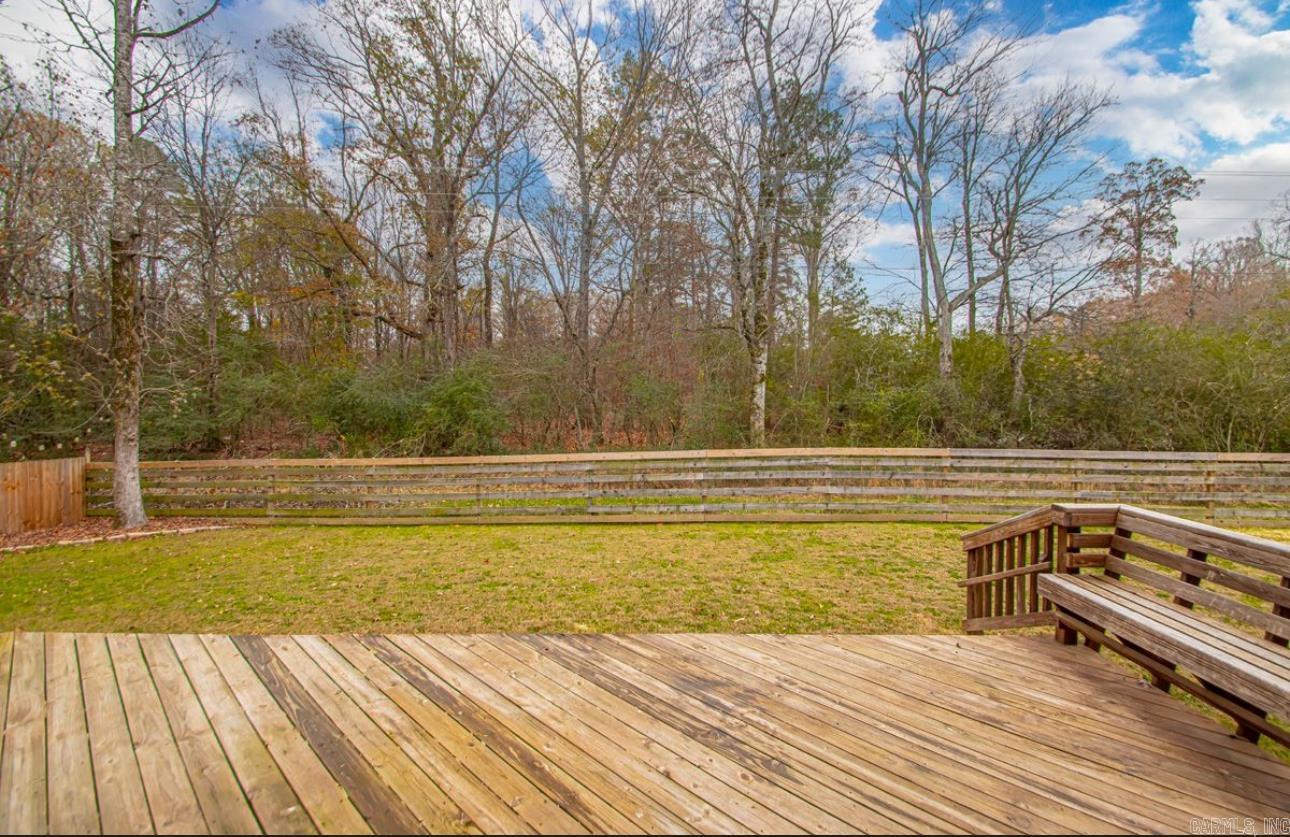 517 Creekside  Bryant, AR