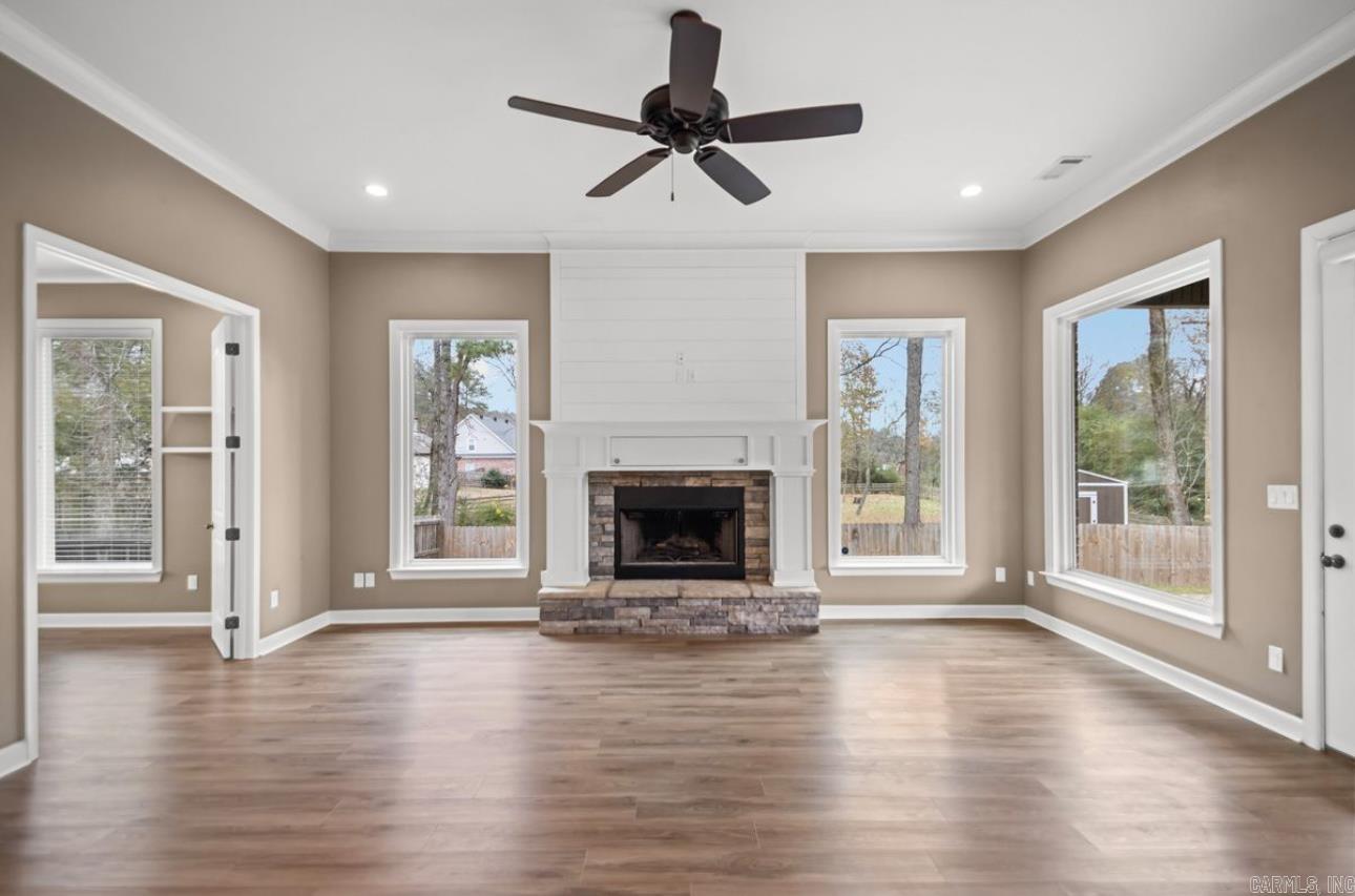 517 Creekside  Bryant, AR