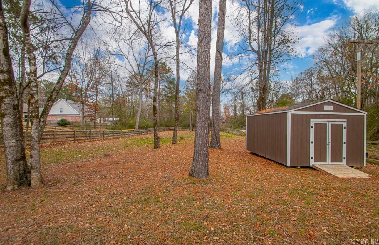 517 Creekside  Bryant, AR