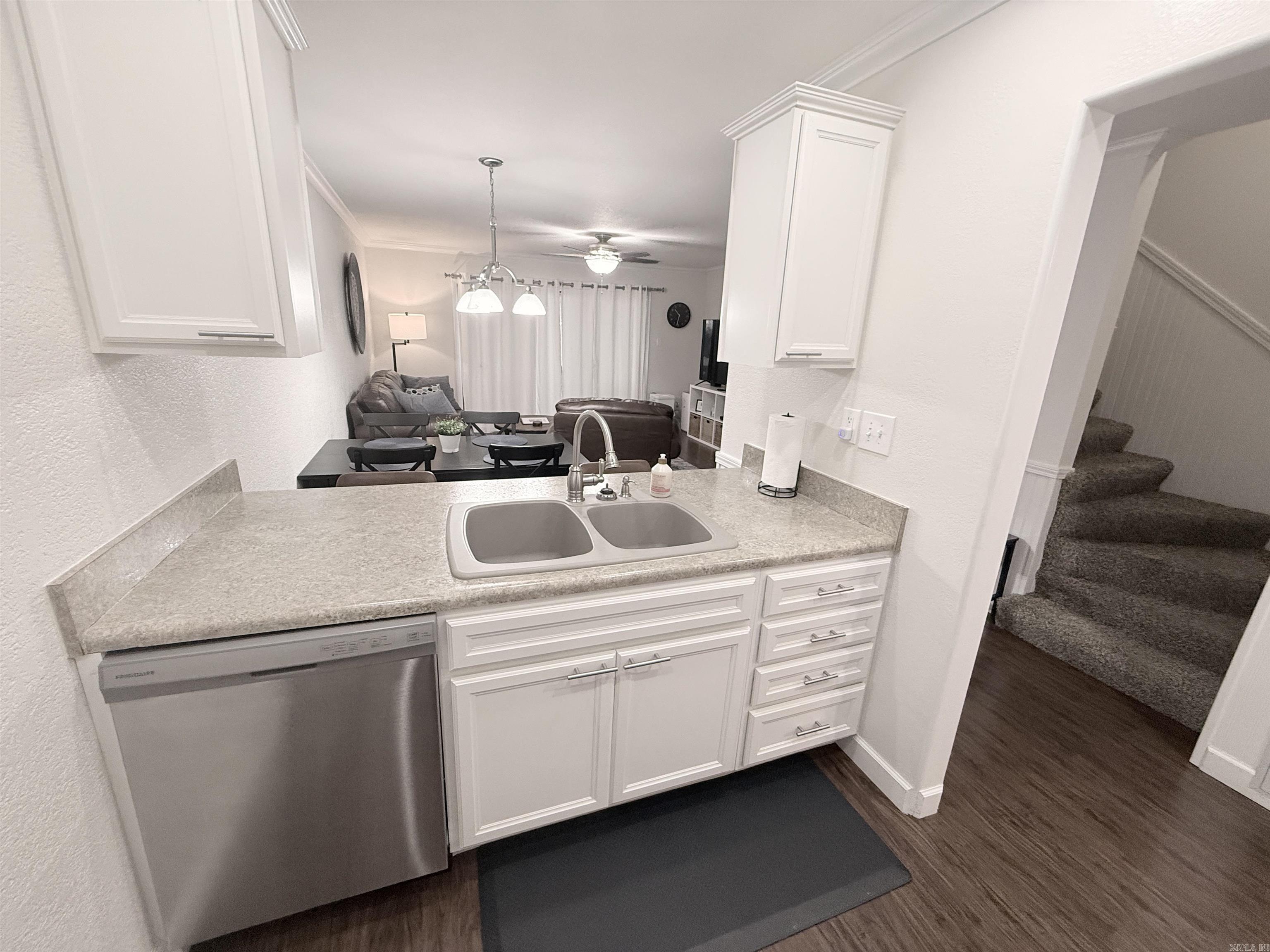 104 Chelsea Dr.  Fairfield Bay, AR