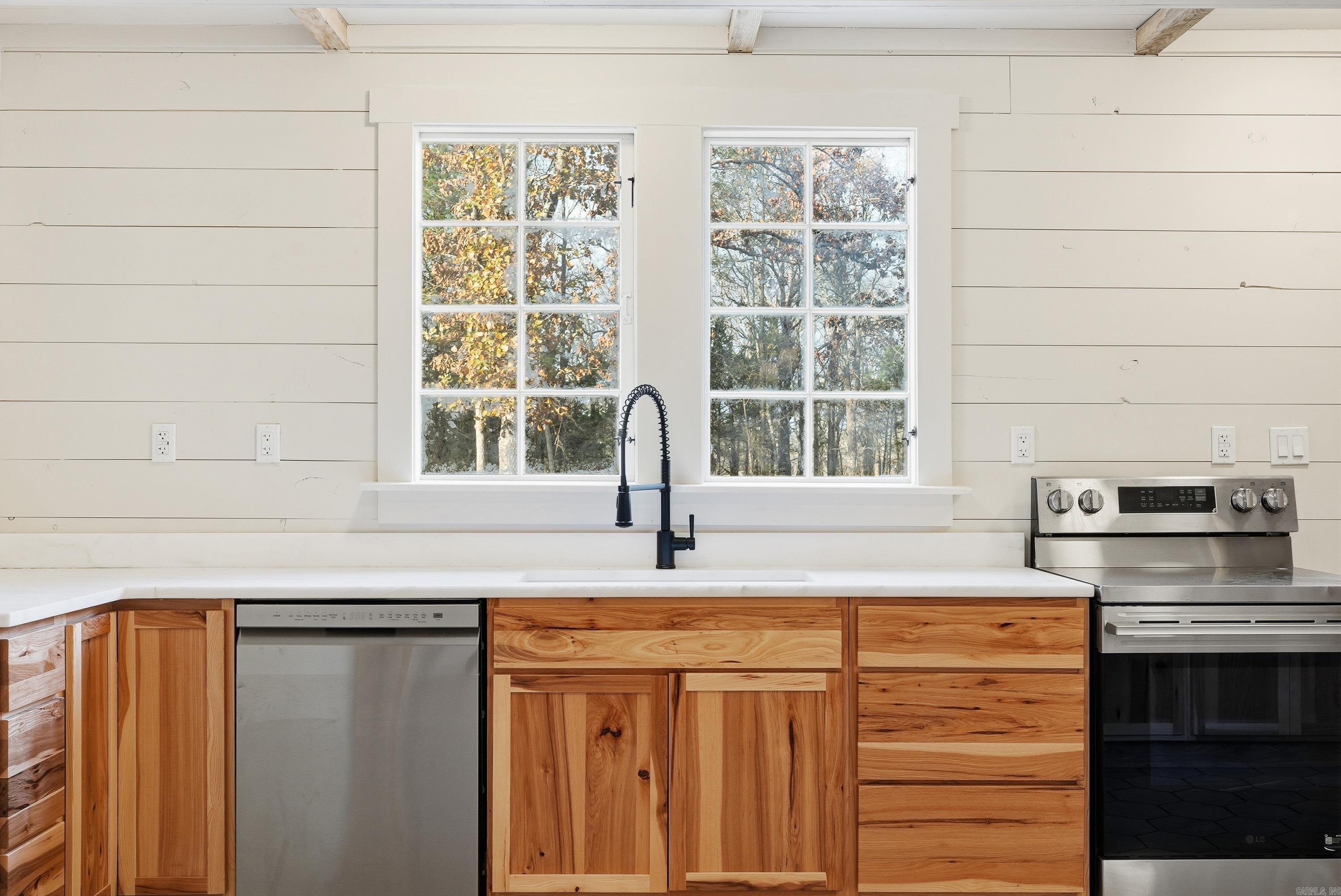 95 Kara Cove Vilonia, AR 72173