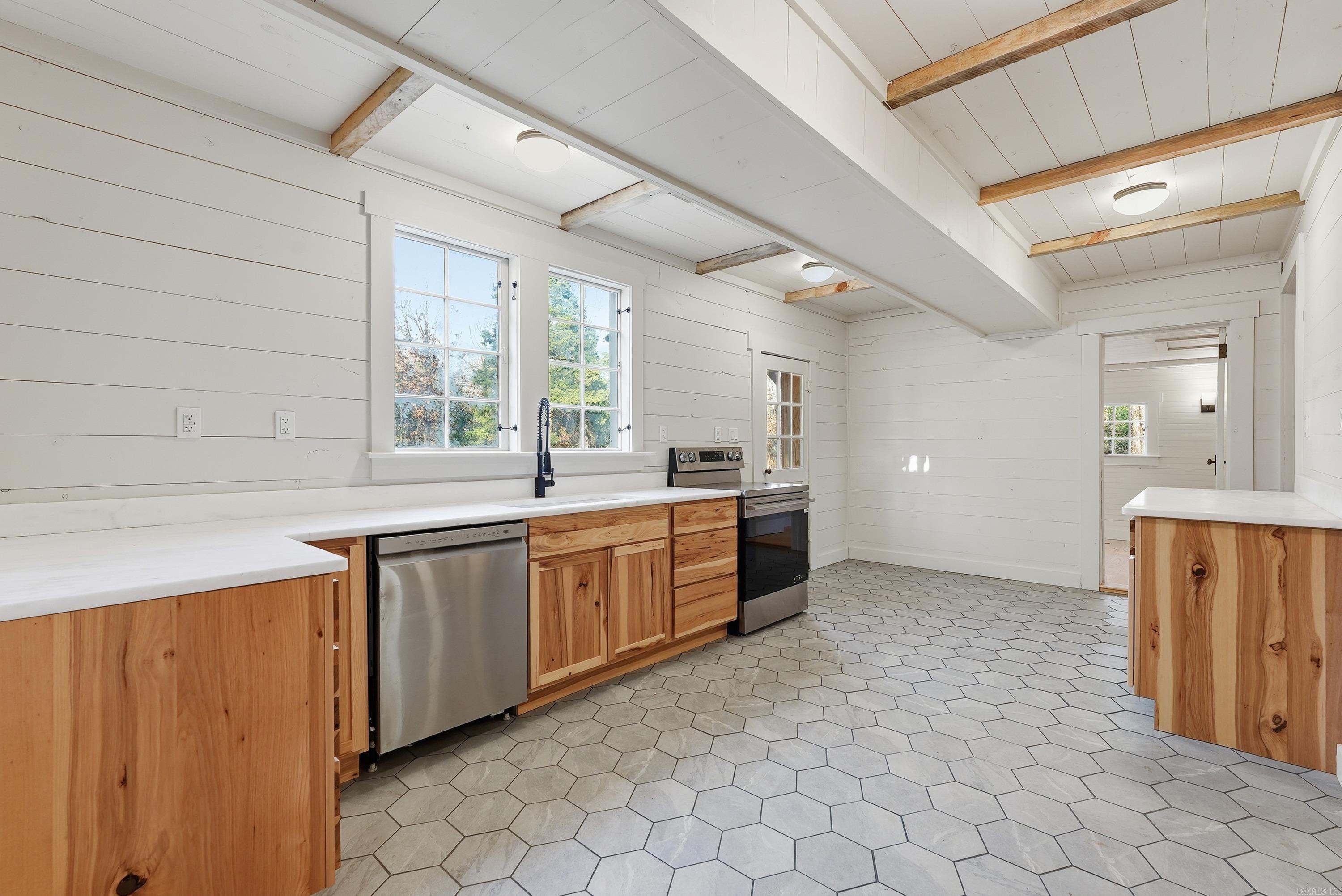 95 Kara Cove Vilonia, AR 72173