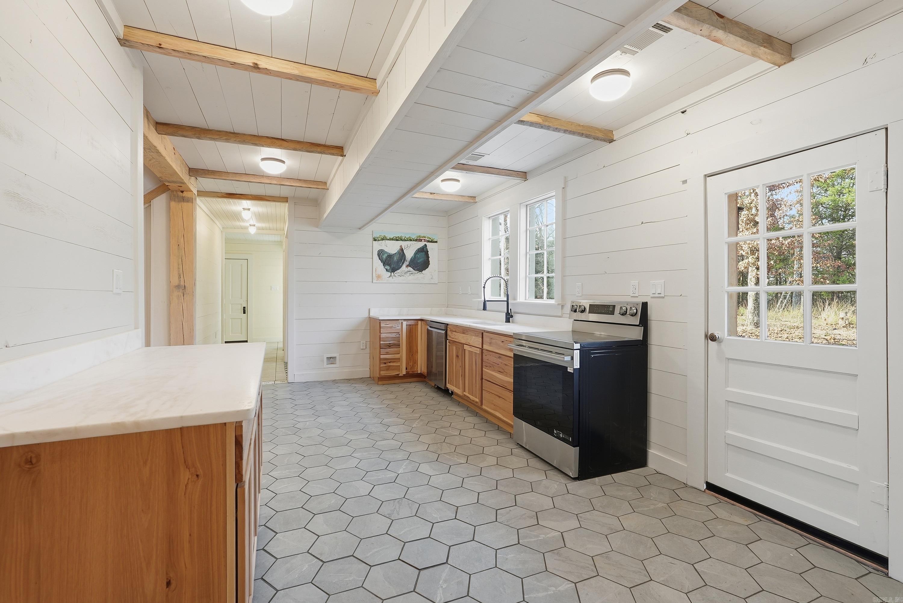 95 Kara Cove Vilonia, AR 72173