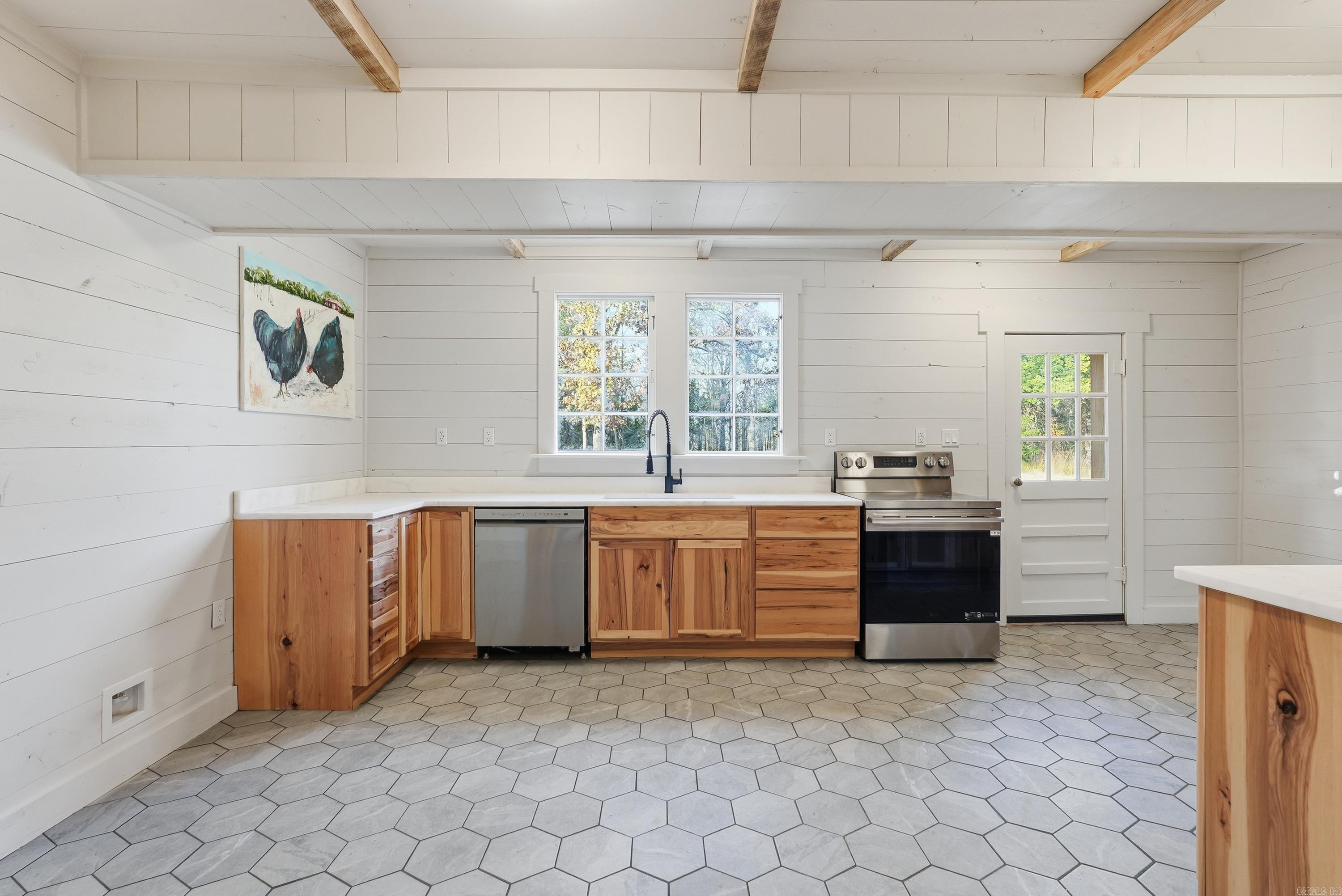 95 Kara Cove Vilonia, AR 72173