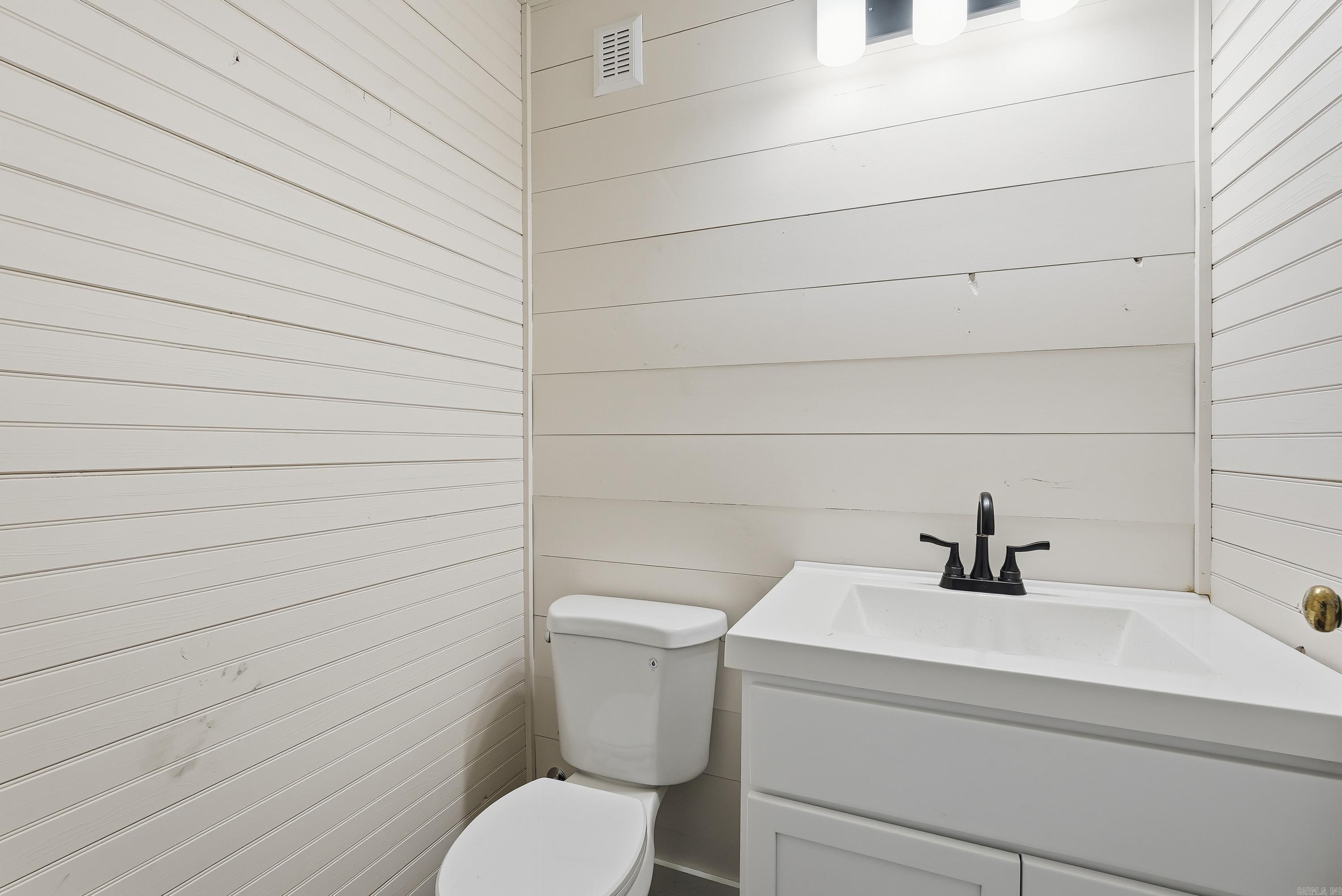 95 Kara Cove Vilonia, AR 72173