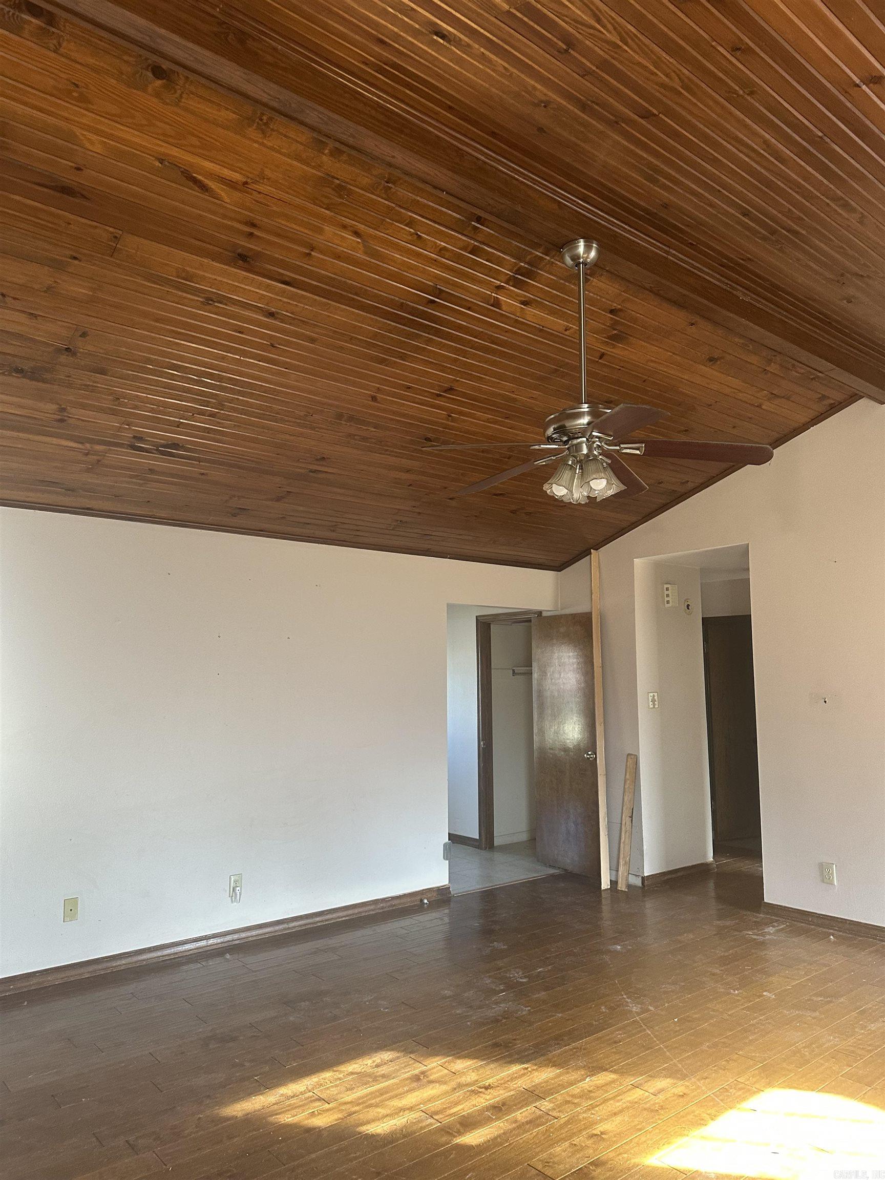 31 Crosswind  Ward, AR