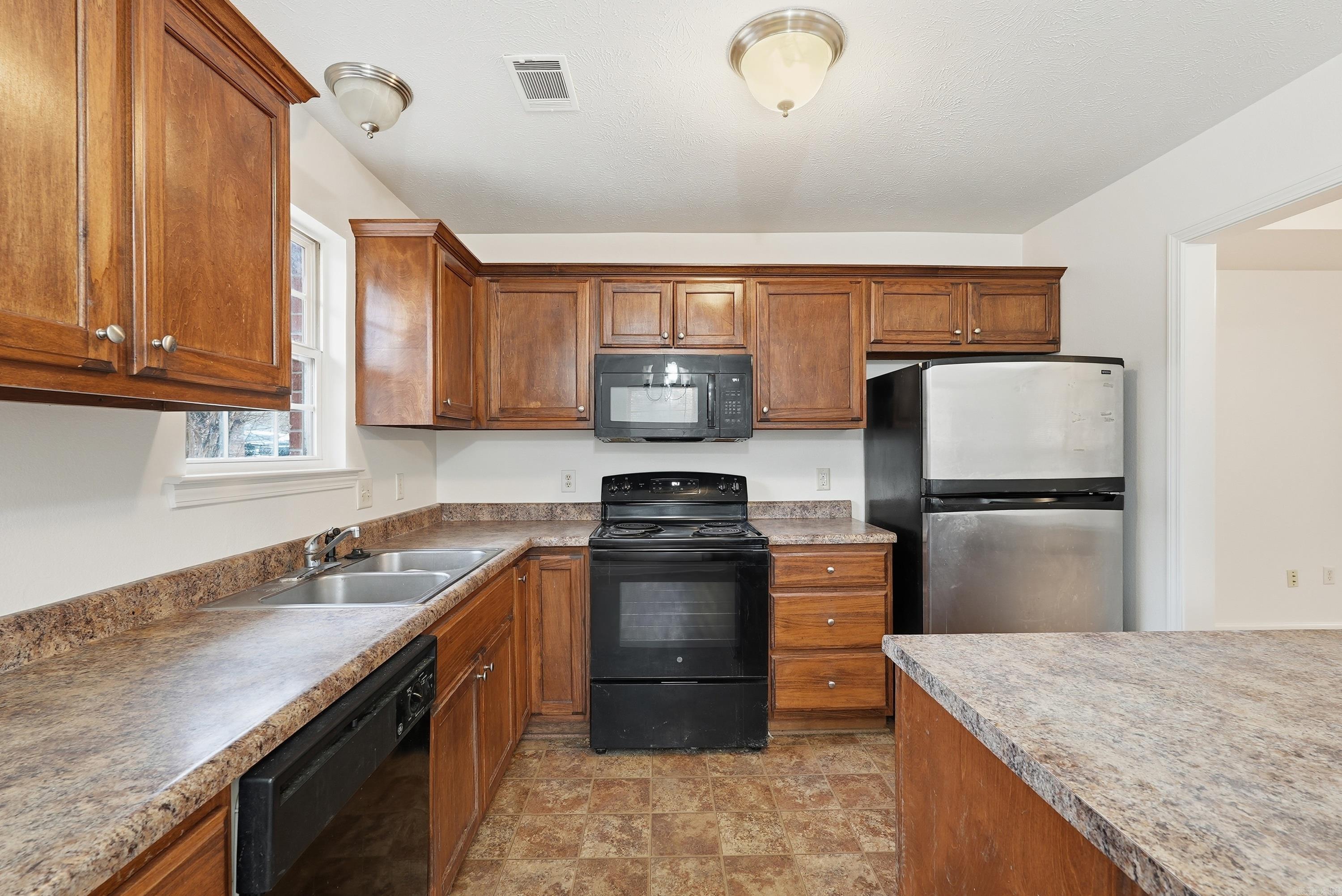 24 Donna Kay  Greenbrier, AR