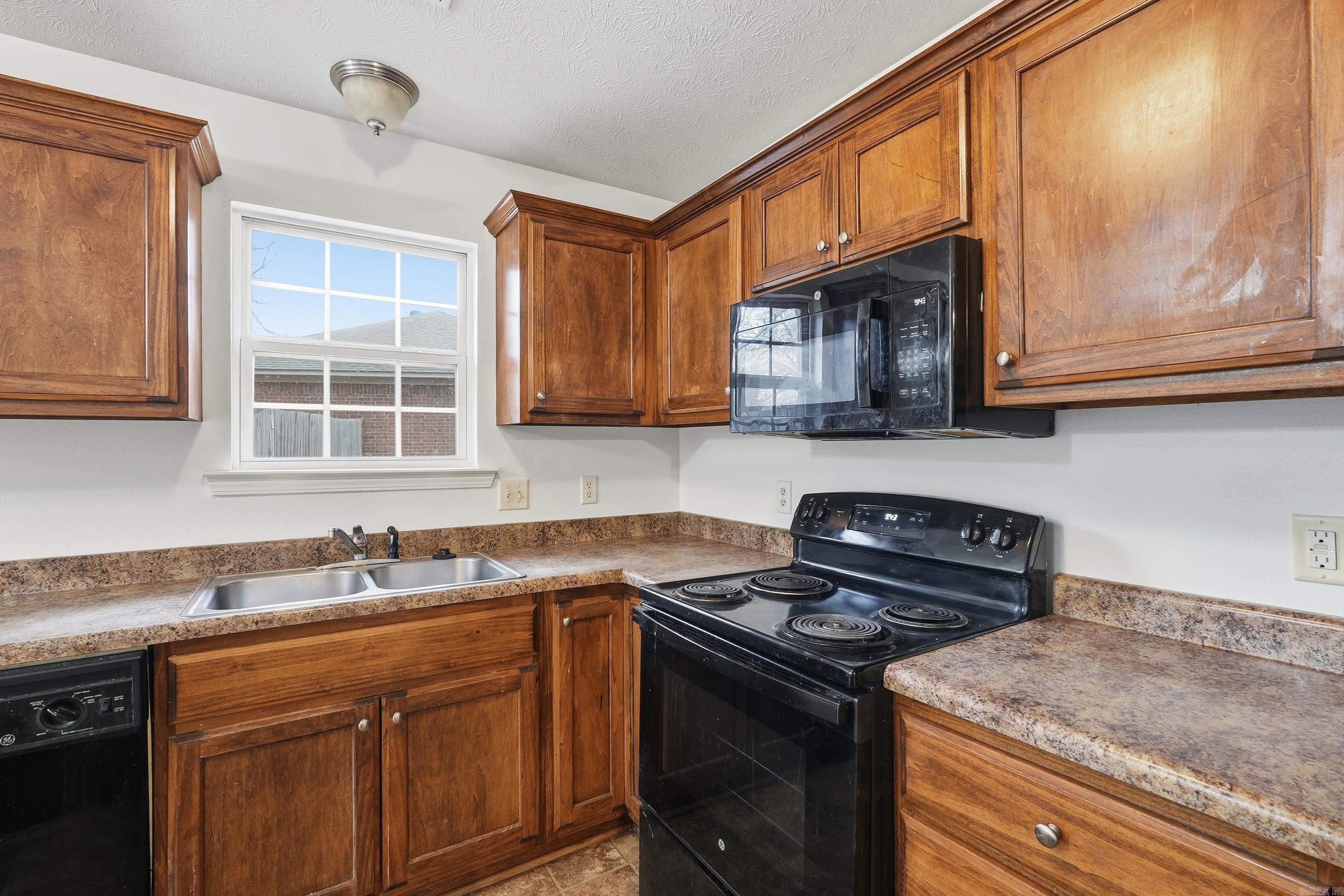 24 Donna Kay  Greenbrier, AR