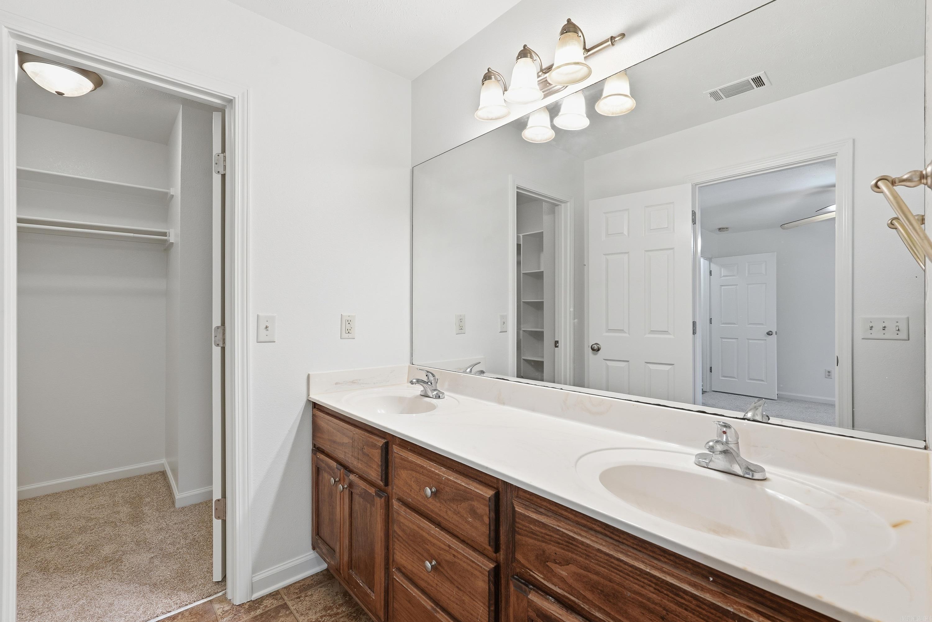 24 Donna Kay  Greenbrier, AR