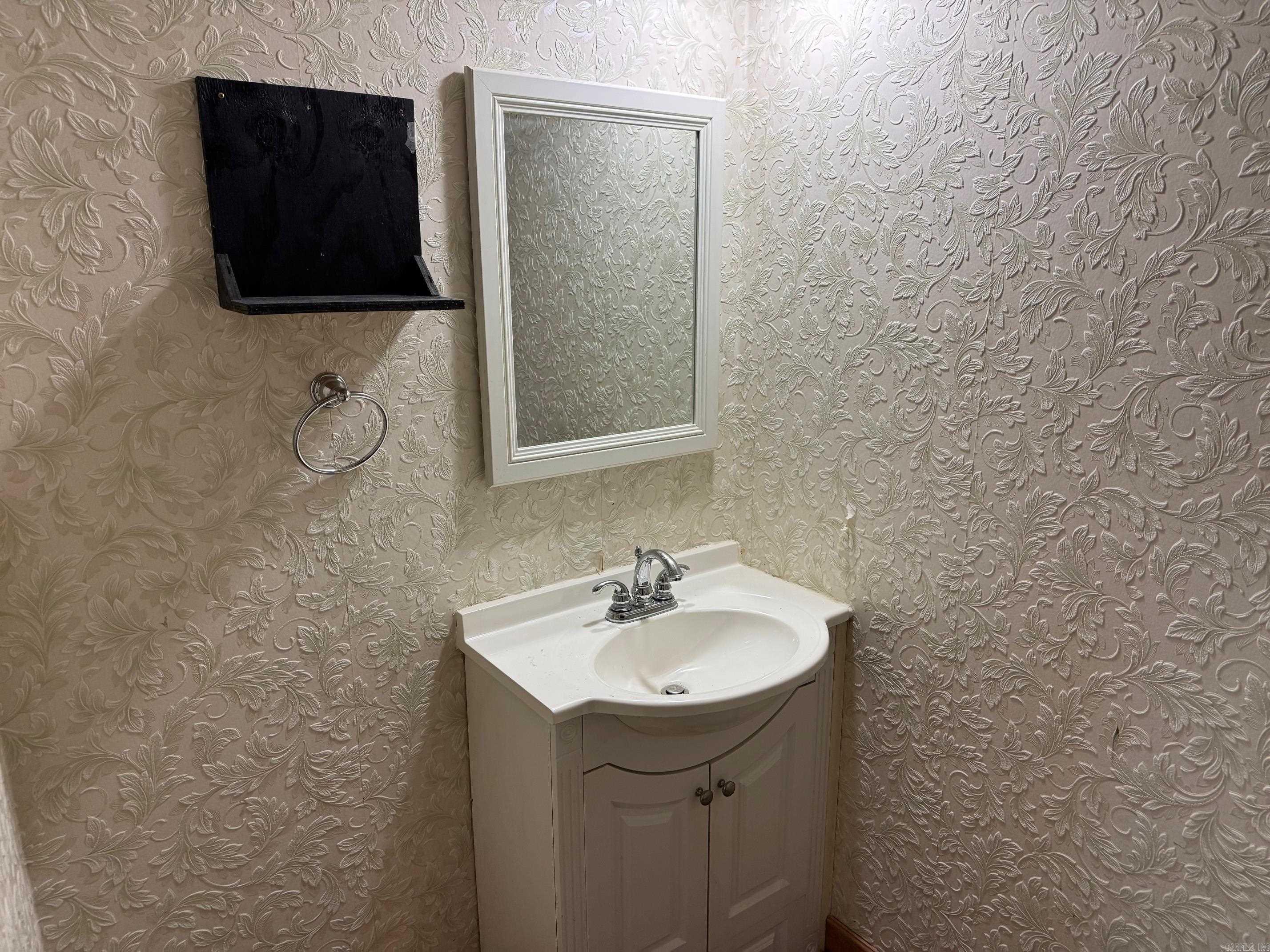 77 PYRENEES WAY  Hot Springs Village, AR