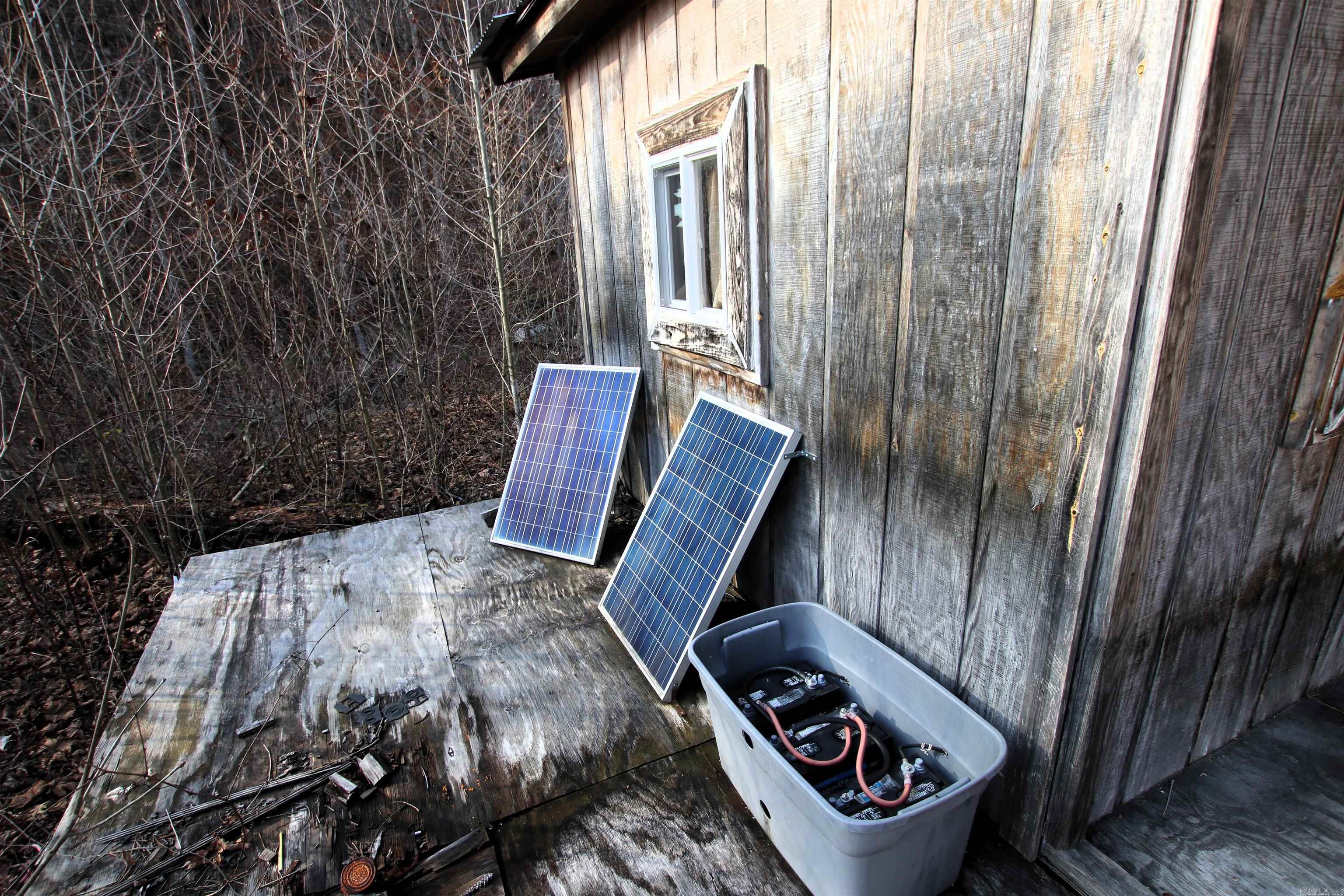 000 Carly  Clinton, AR