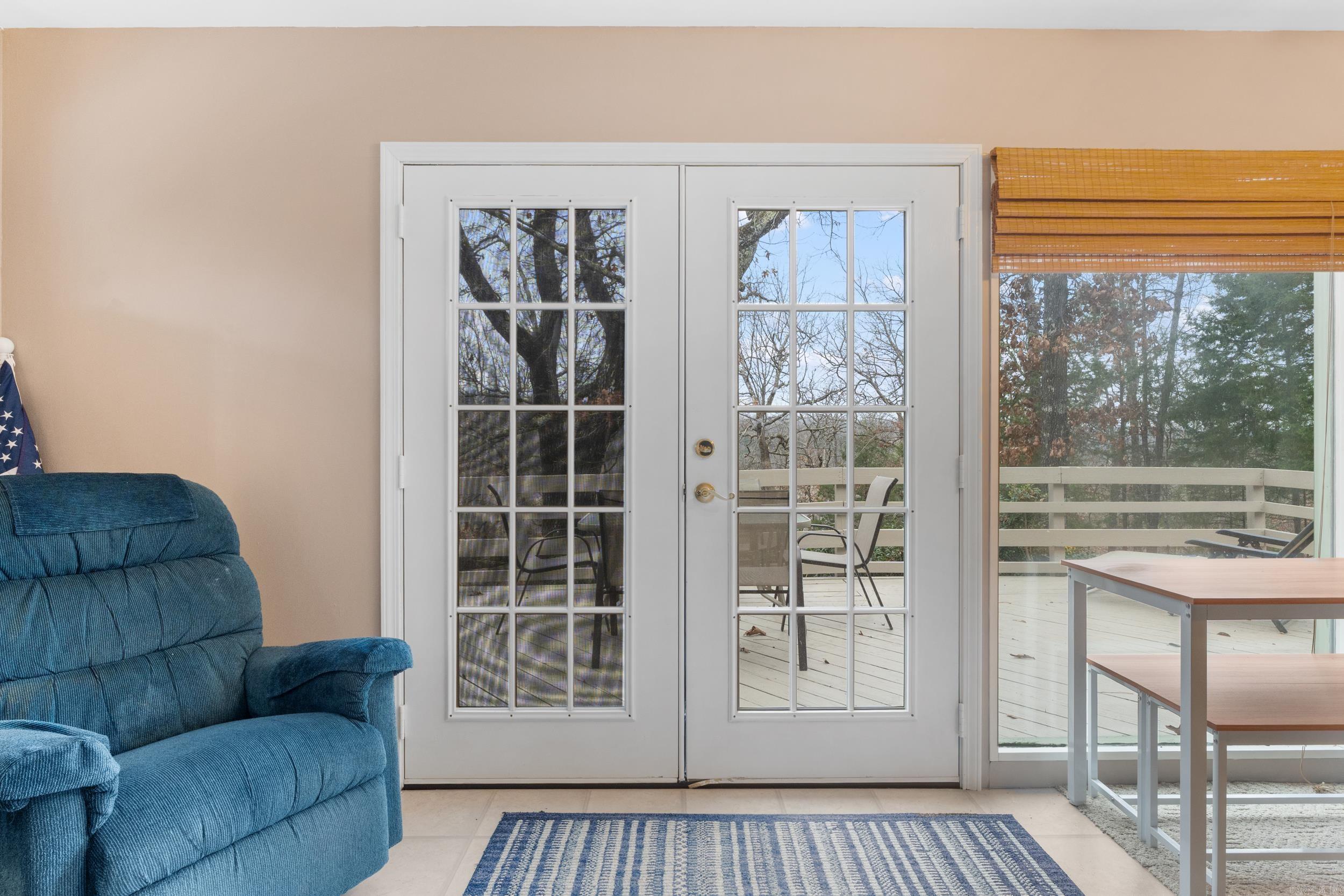 305 MC 138  Oakland, AR