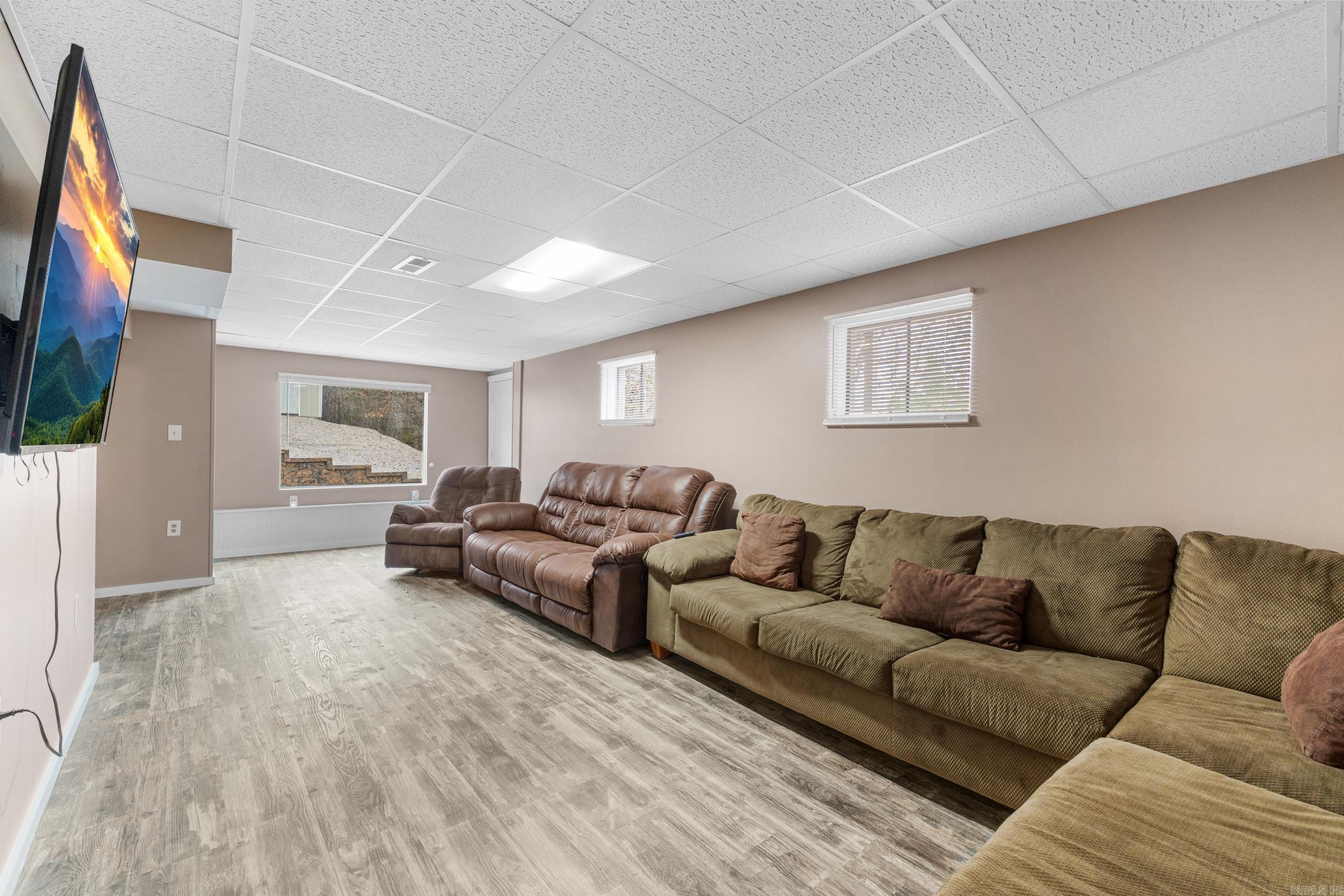 305 MC 138  Oakland, AR