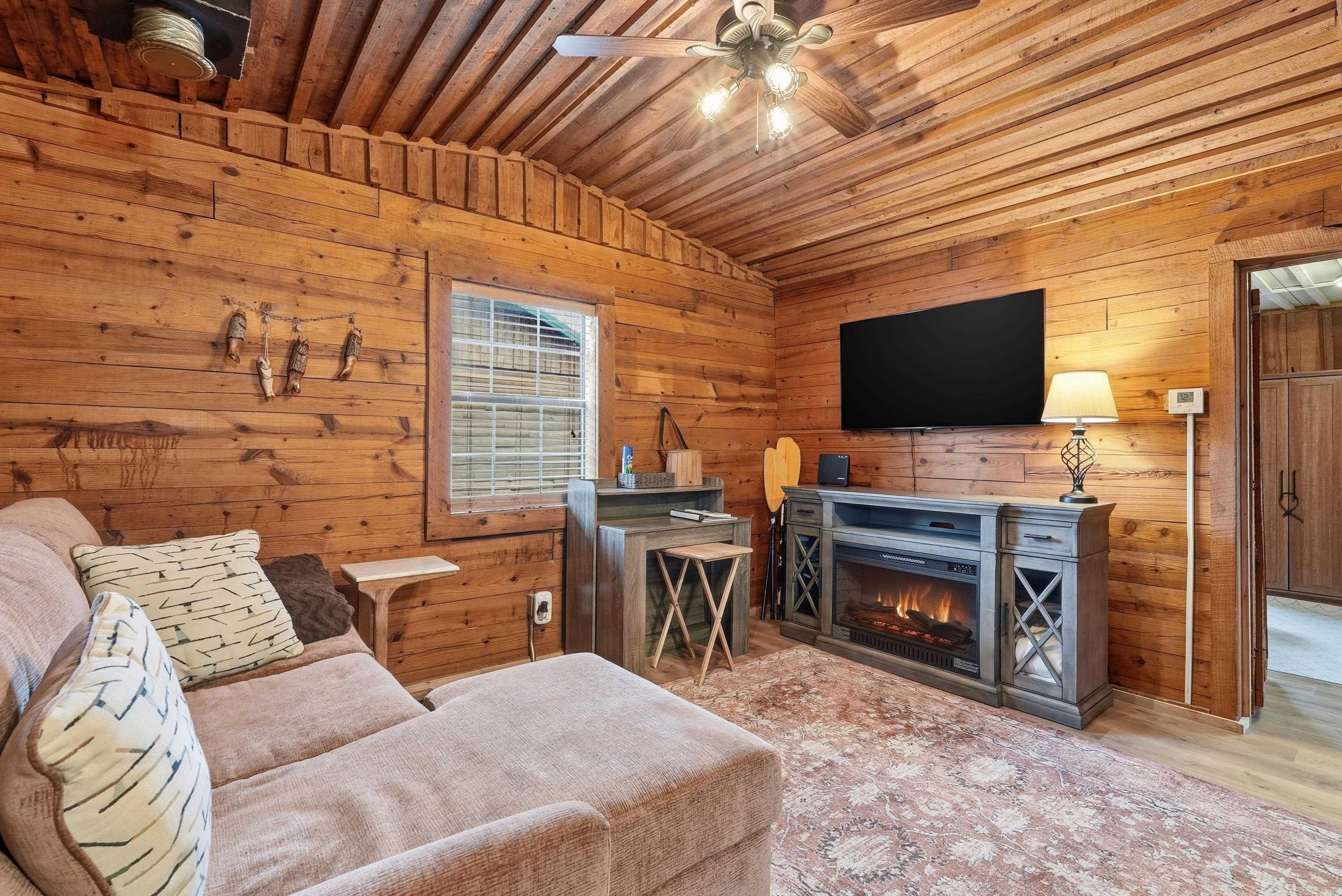 81 Lobo Cabin #10 Heber Springs, AR