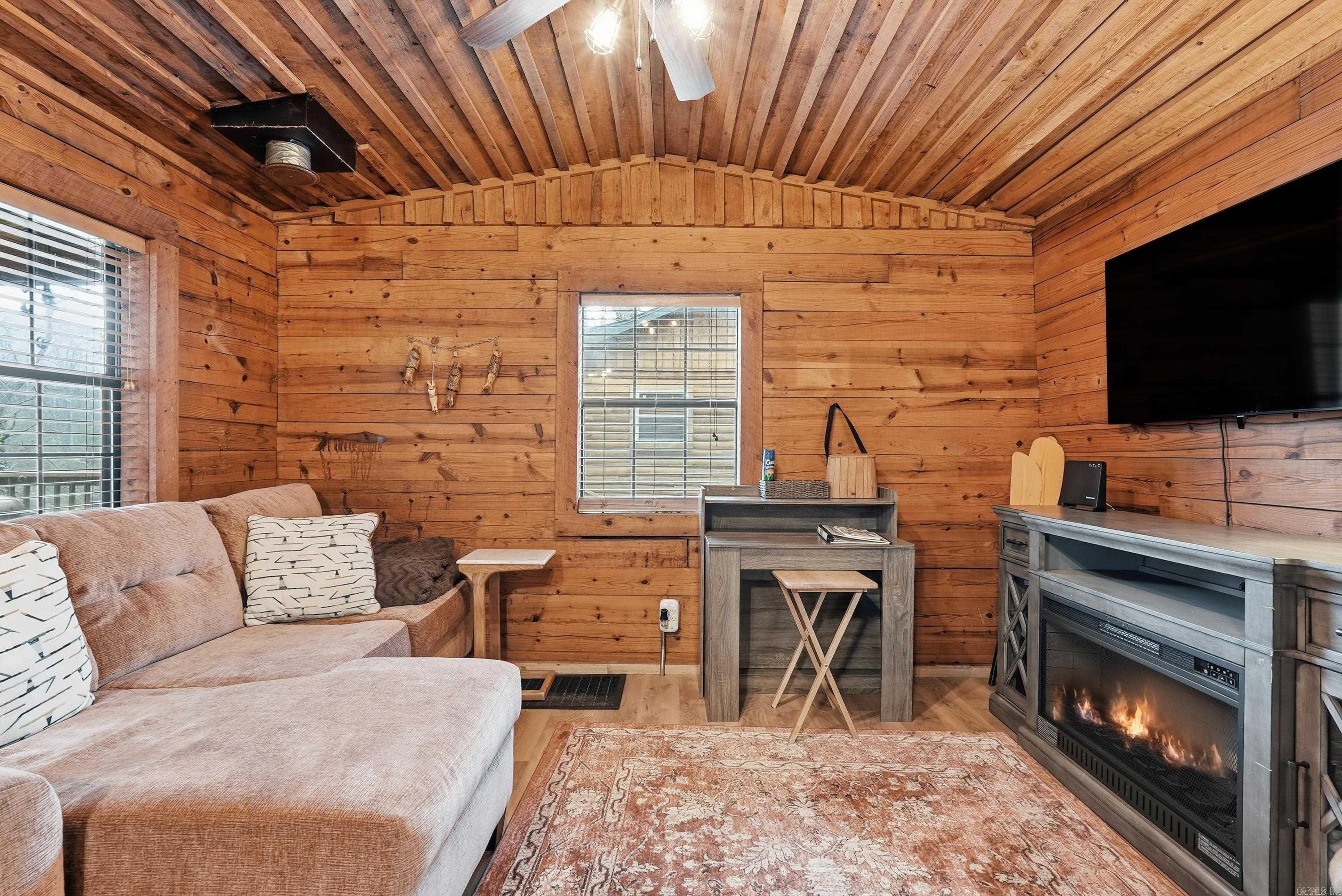 81 Lobo Cabin #10 Heber Springs, AR