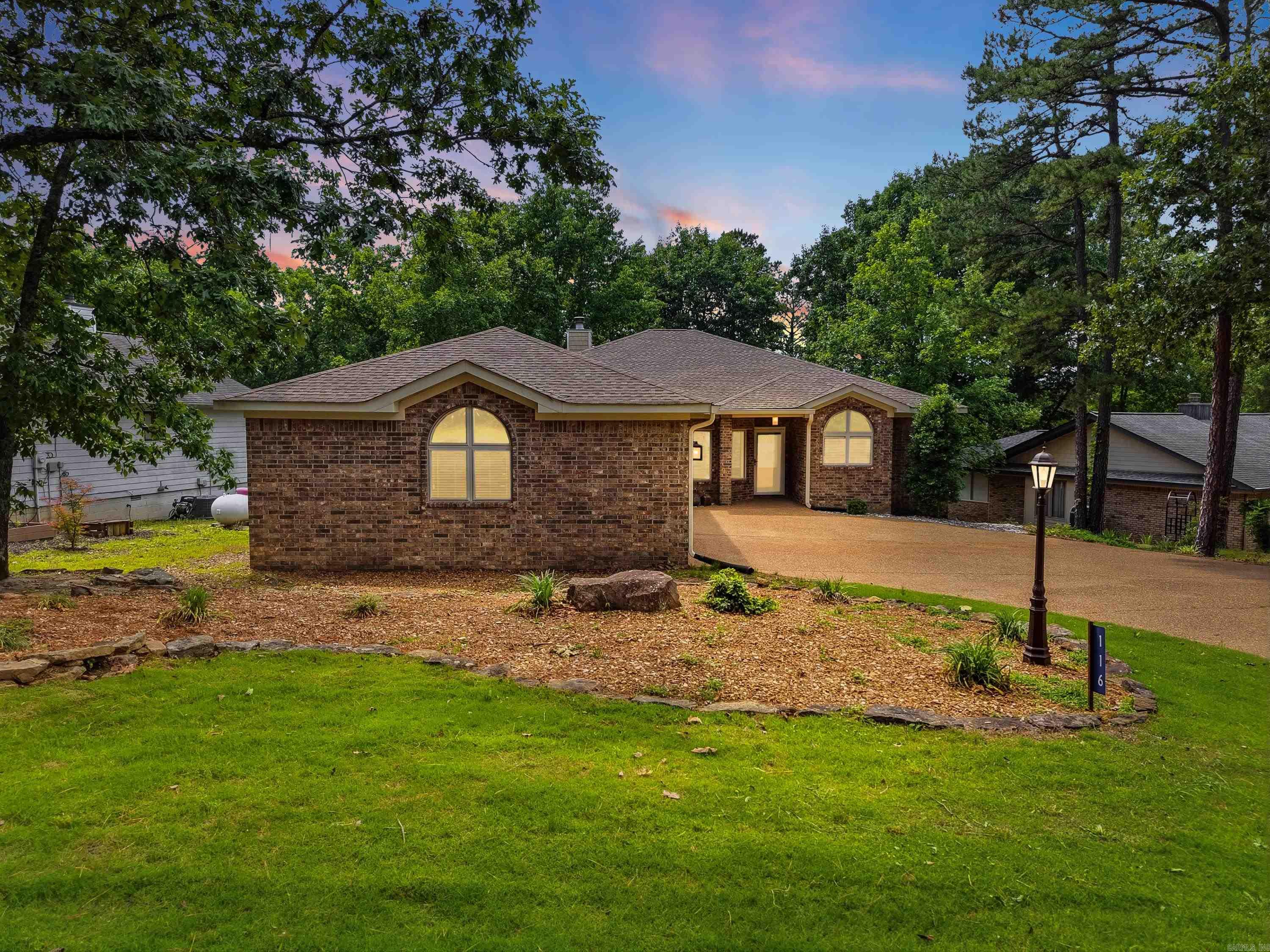 116 Fairway  Fairfield Bay, AR