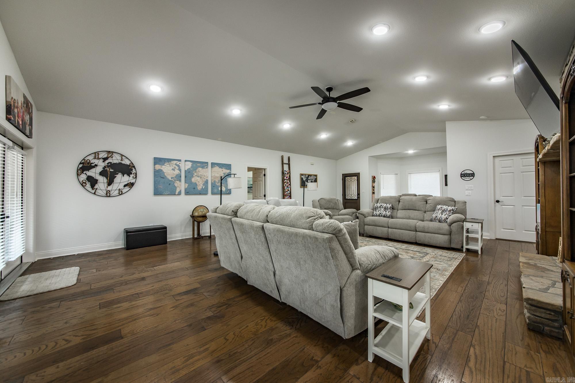 116 Fairway  Fairfield Bay, AR