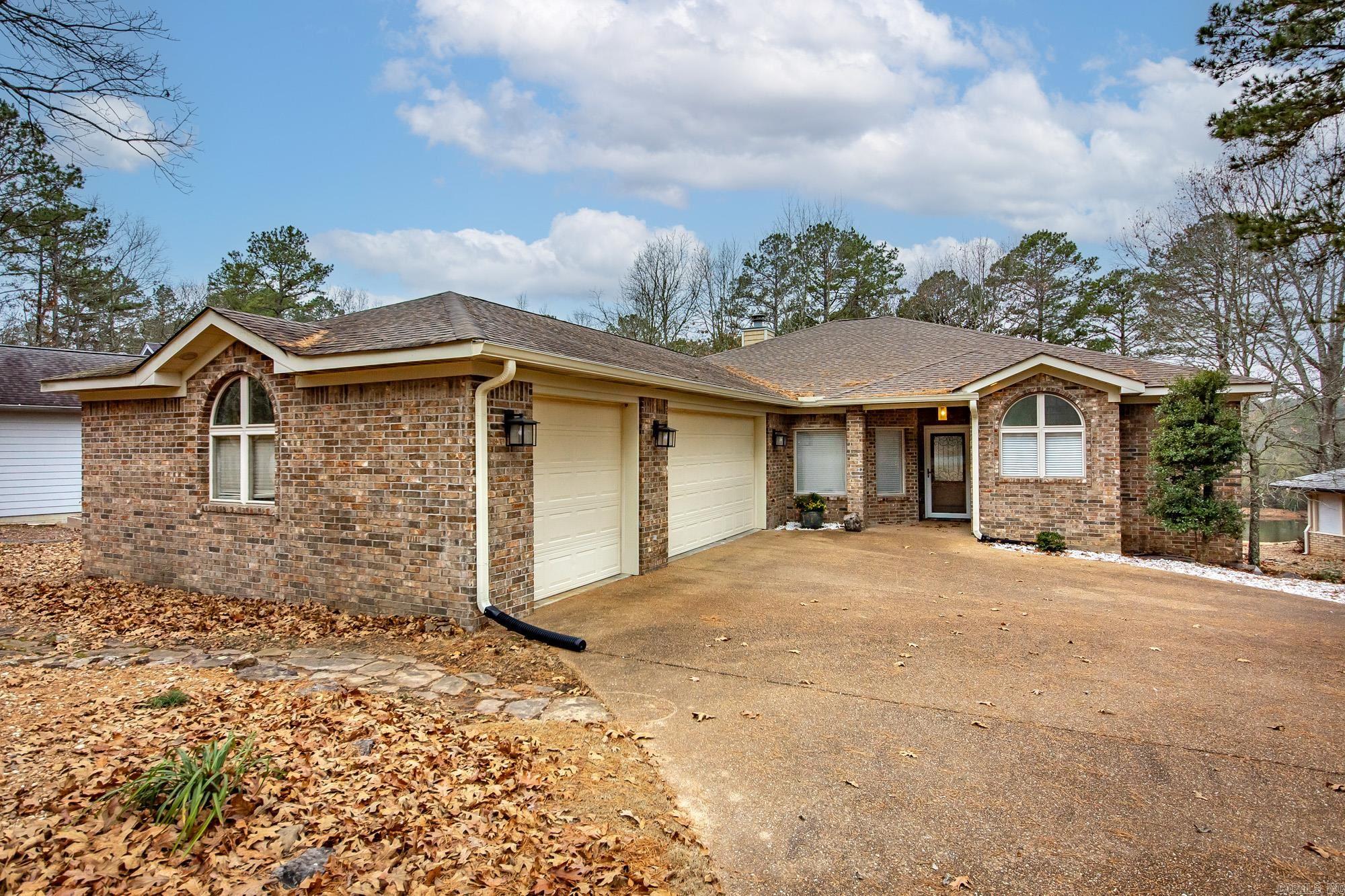 116 Fairway  Fairfield Bay, AR