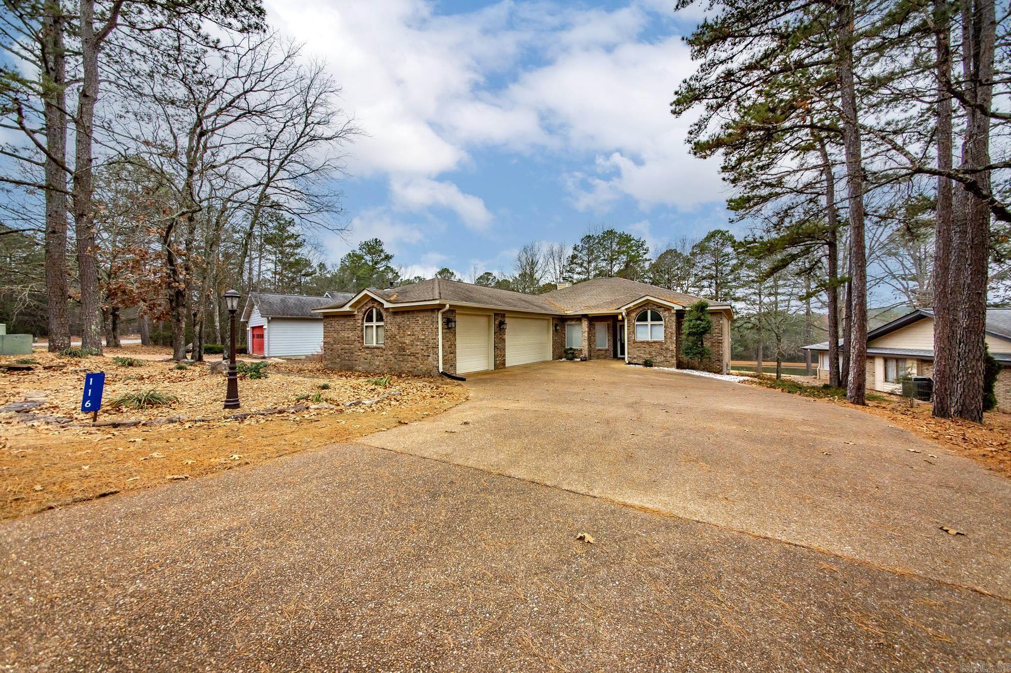 116 Fairway  Fairfield Bay, AR