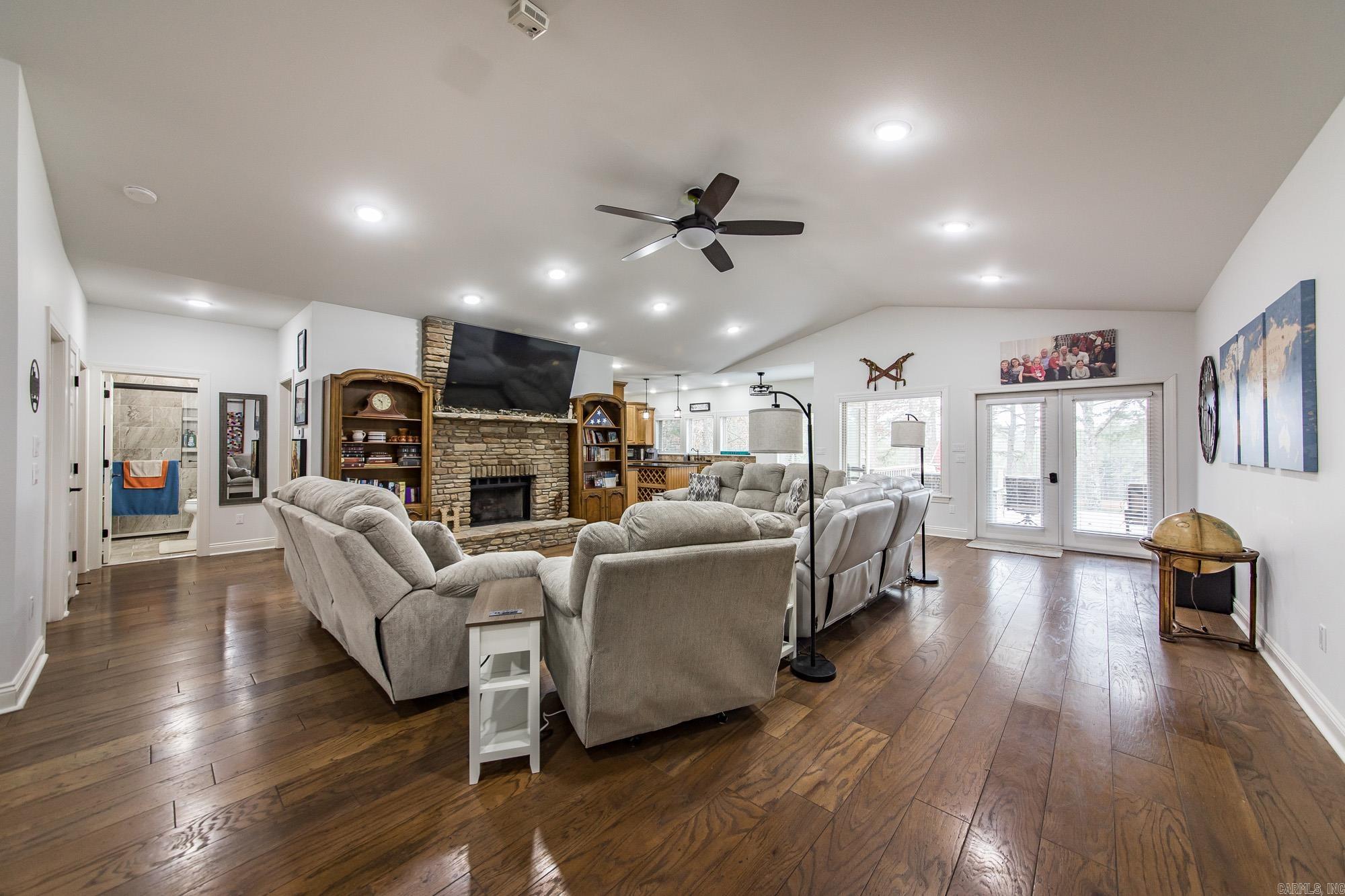 116 Fairway  Fairfield Bay, AR