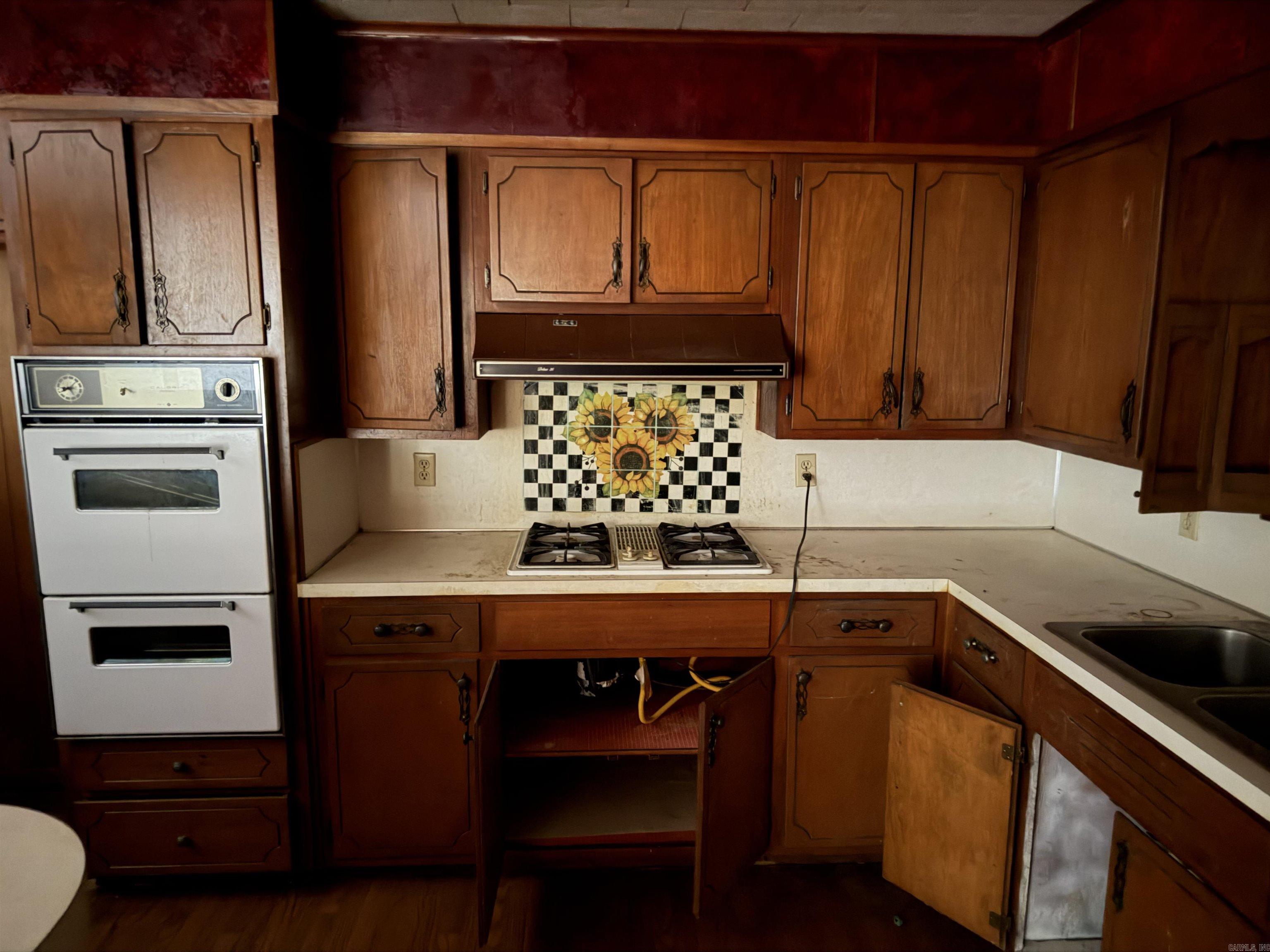 3320 S Main St  Pine Bluff, AR