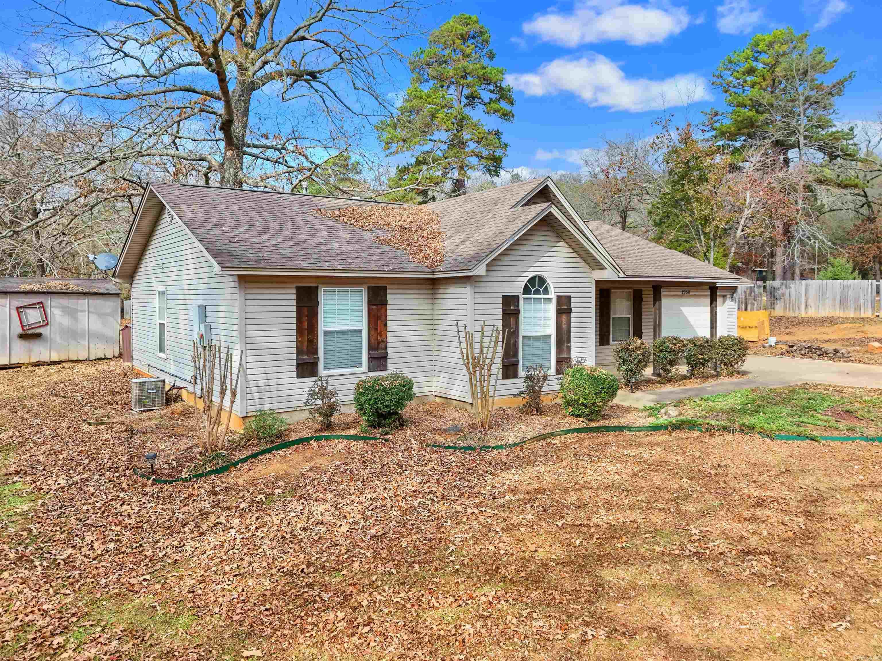 2950 E 60  Bigelow, AR