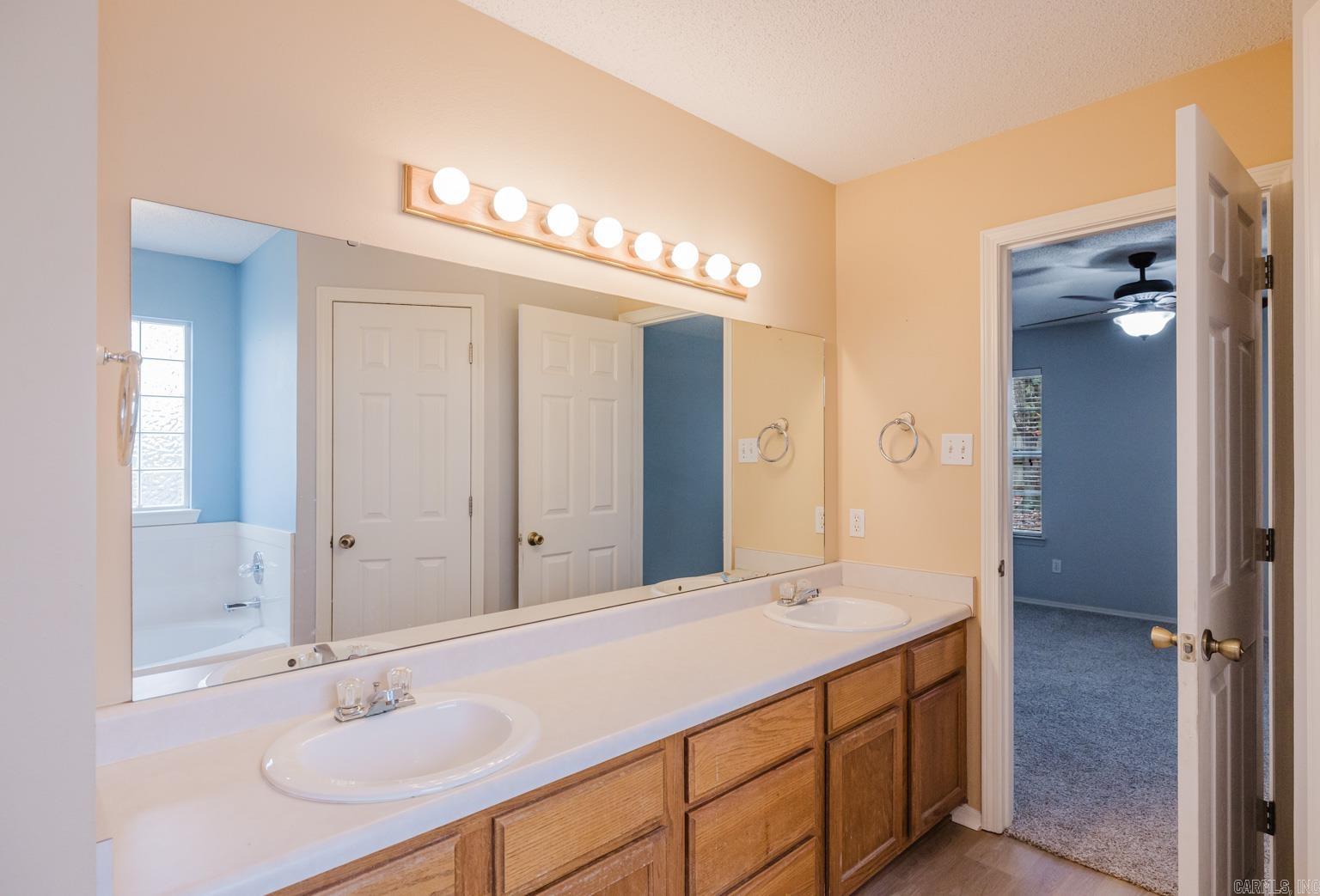 3419 Forest Dr  Bryant, AR