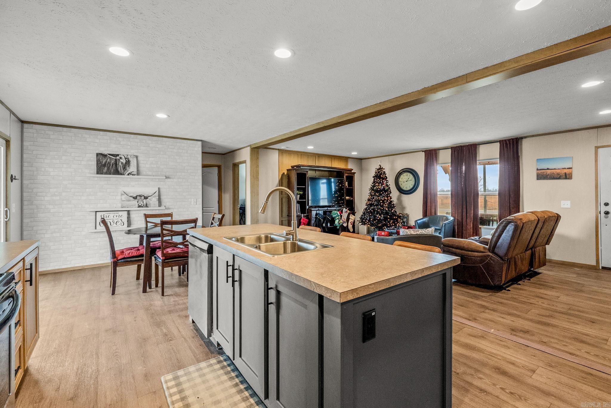 36 N Mt Olive  Vilonia, AR