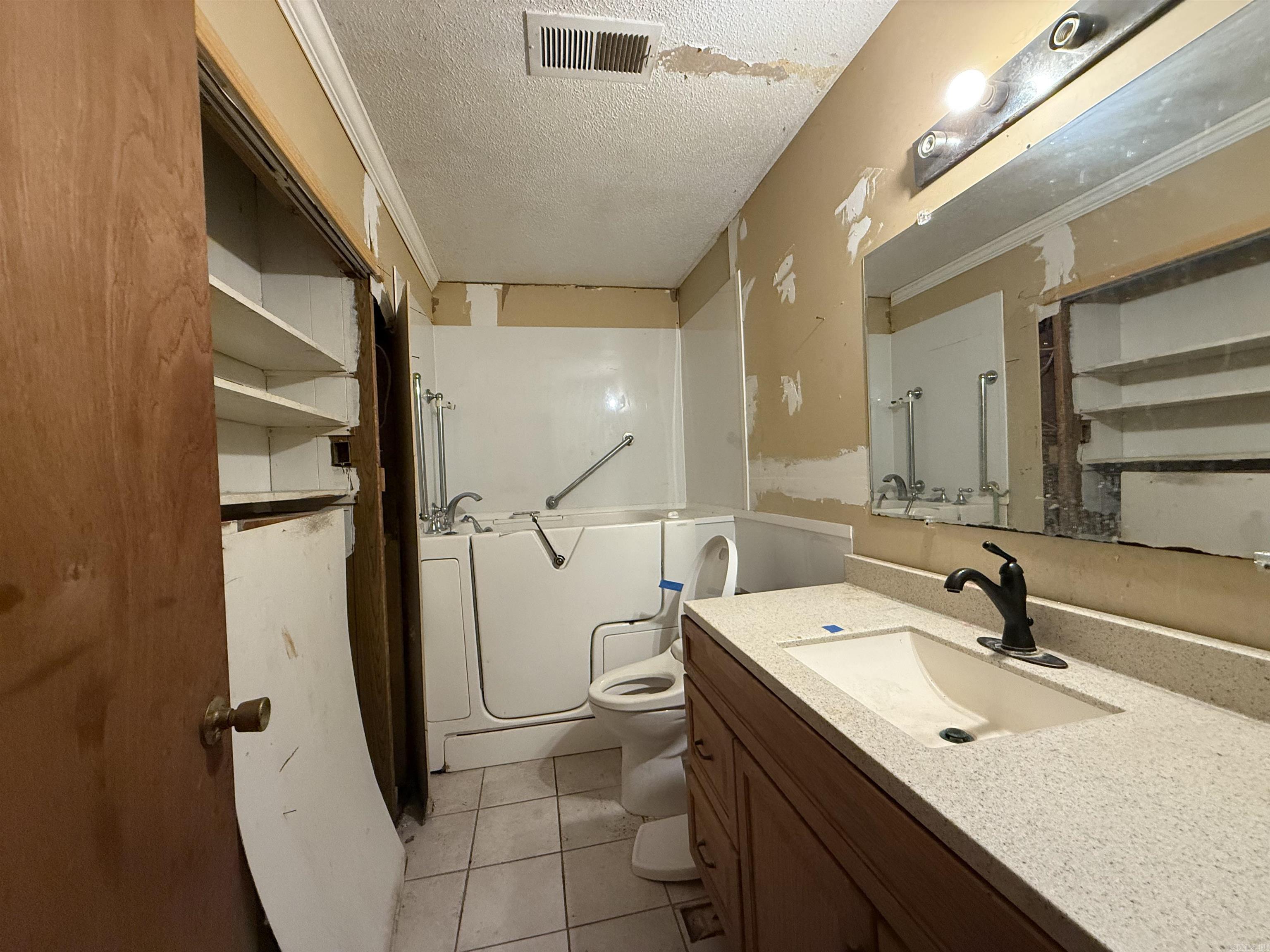 2136 Sycamore  Forrest City, AR