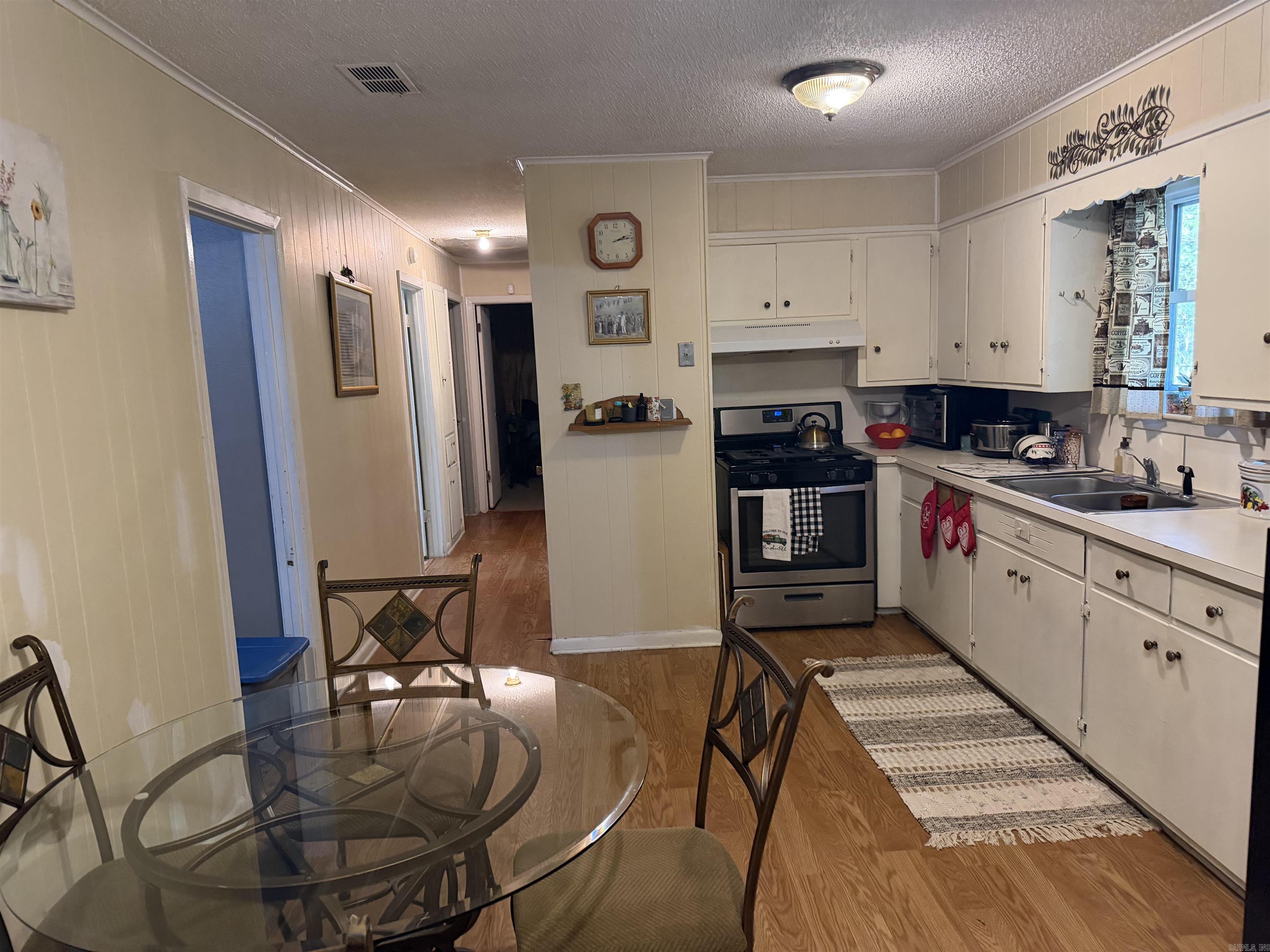 2315 Oakwood  Pine Bluff, AR