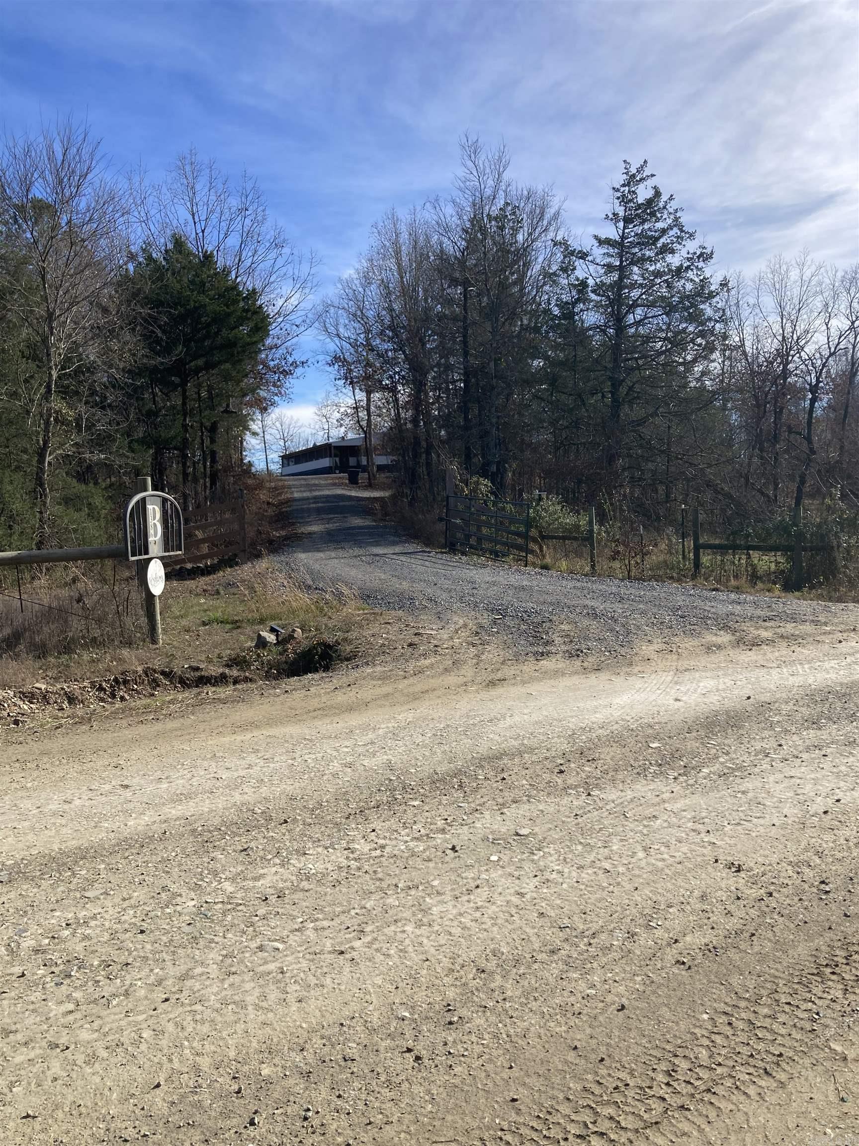 1386 Polk Rd 48  Mena, AR