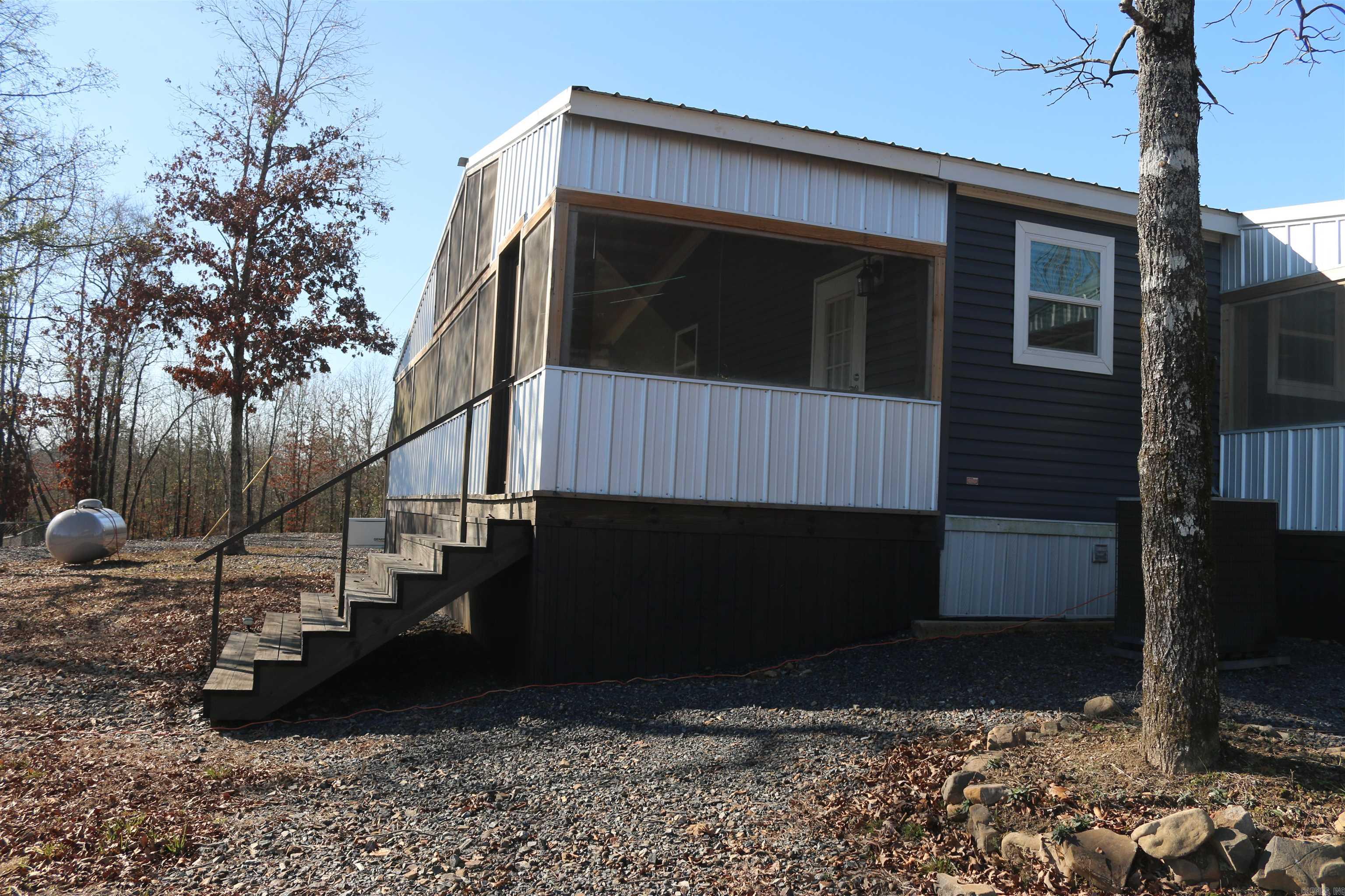 1386 Polk Rd 48 Mena, AR 71953