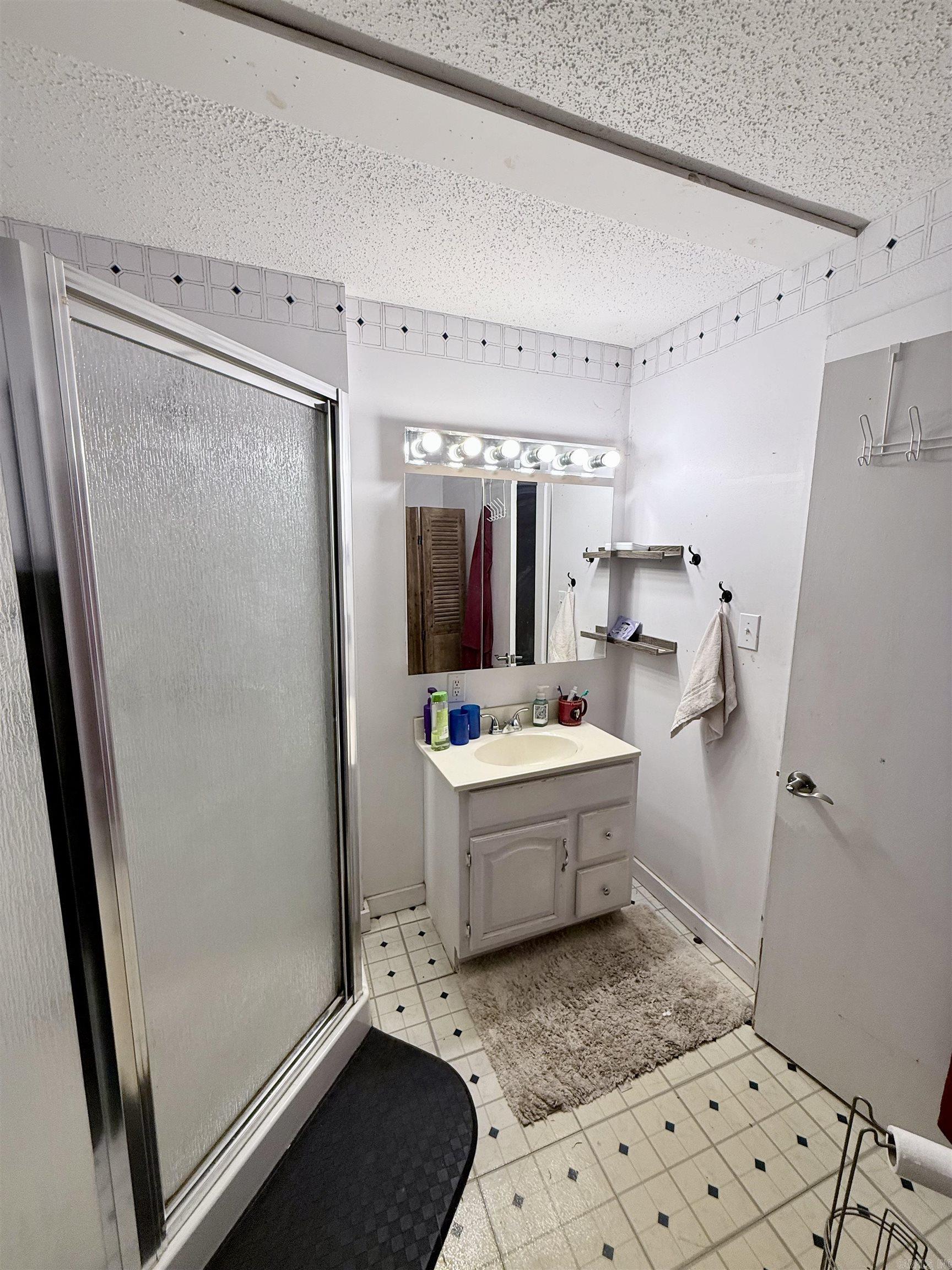 11385 84  Bismarck, AR