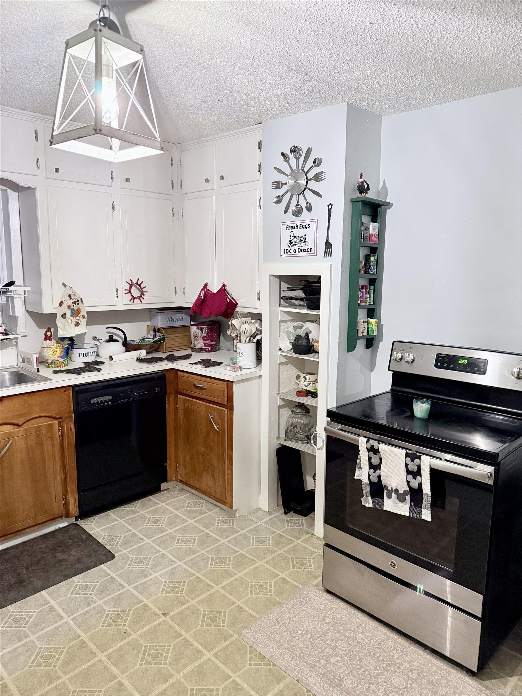 11385 84  Bismarck, AR