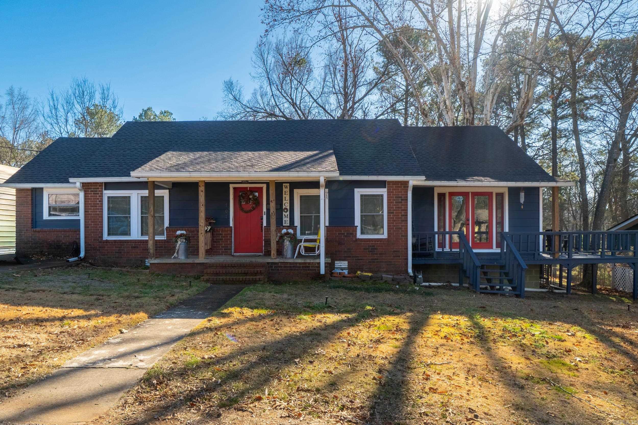 701 W Rhodes St Clarksville, AR 72830