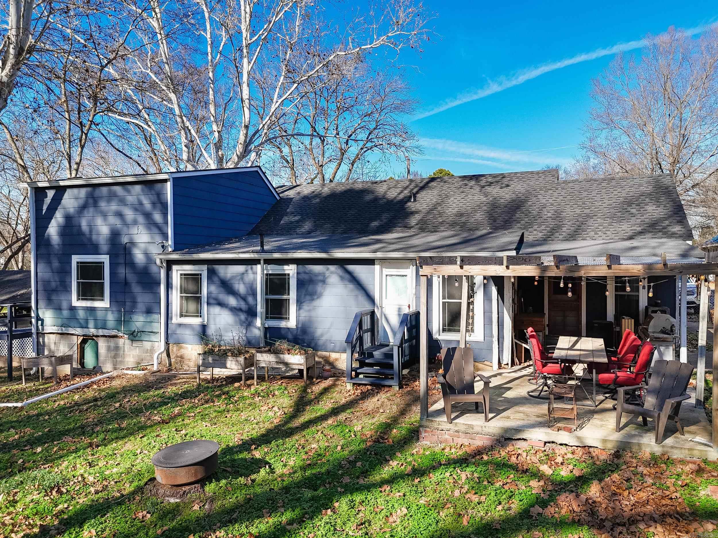 701 W Rhodes St Clarksville, AR 72830