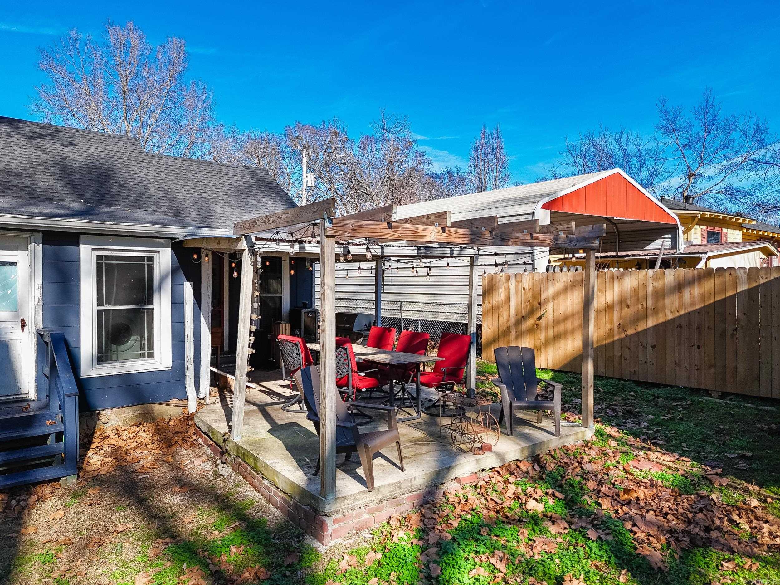 701 W Rhodes St Clarksville, AR 72830