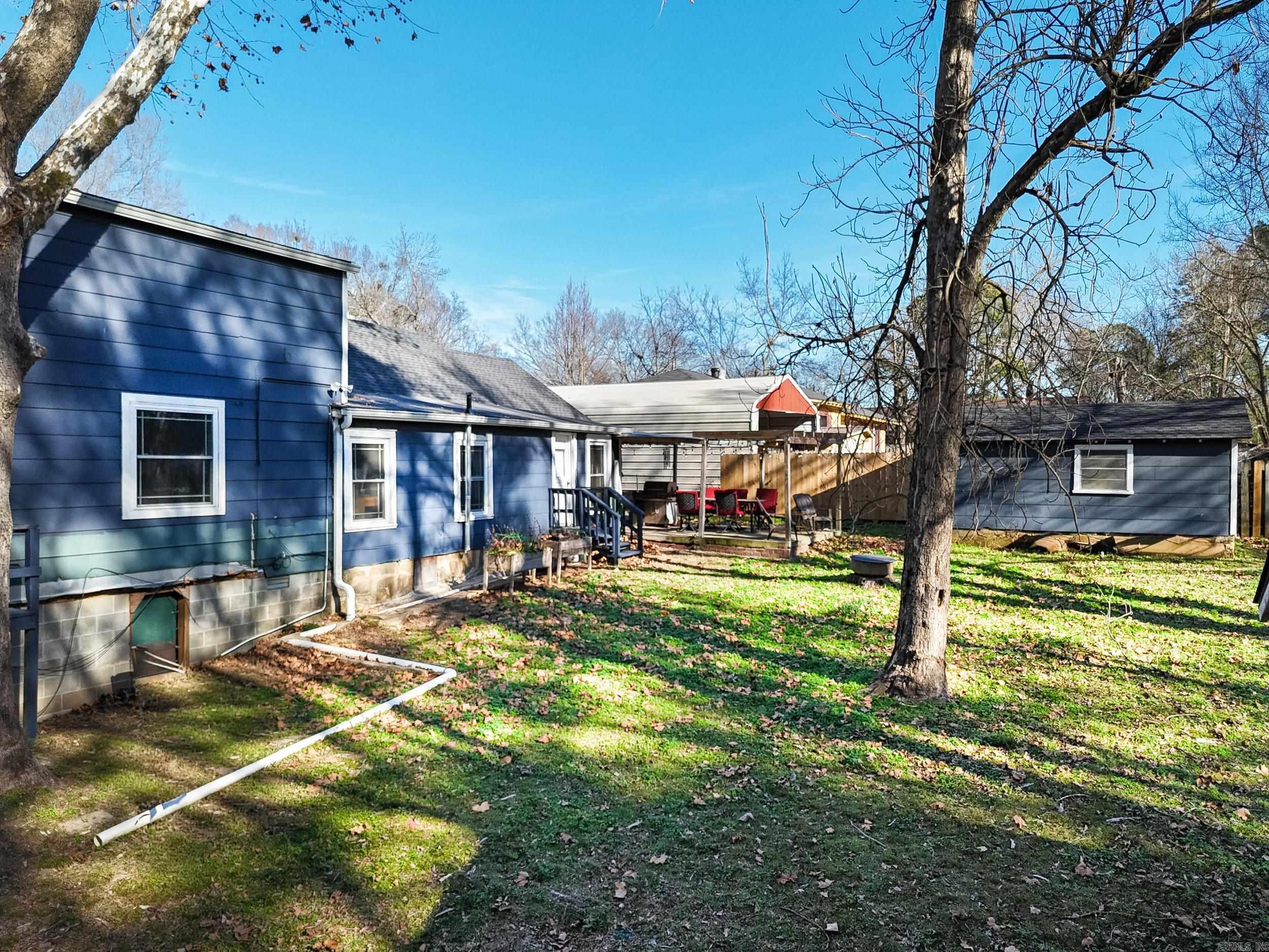 701 W Rhodes St Clarksville, AR 72830