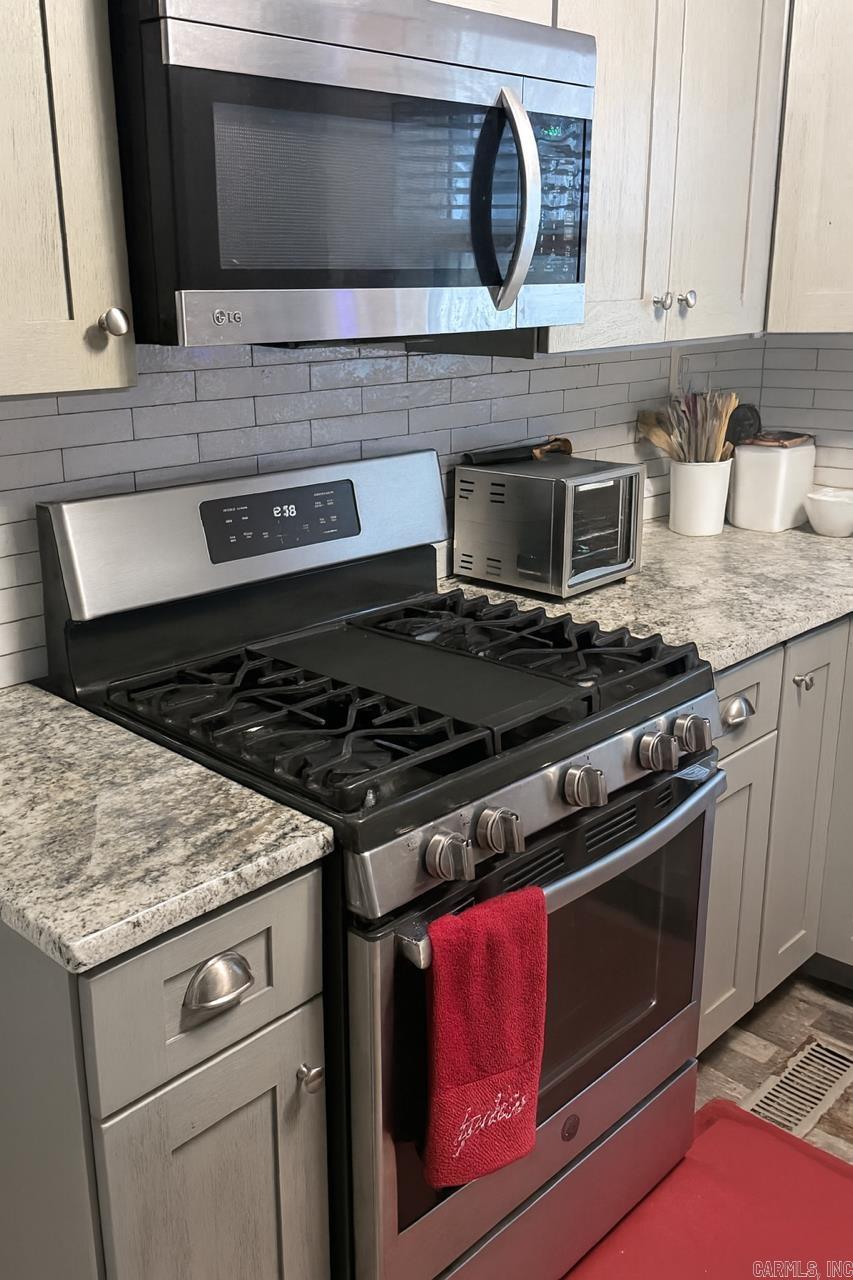 701 W Rhodes St Clarksville, AR 72830